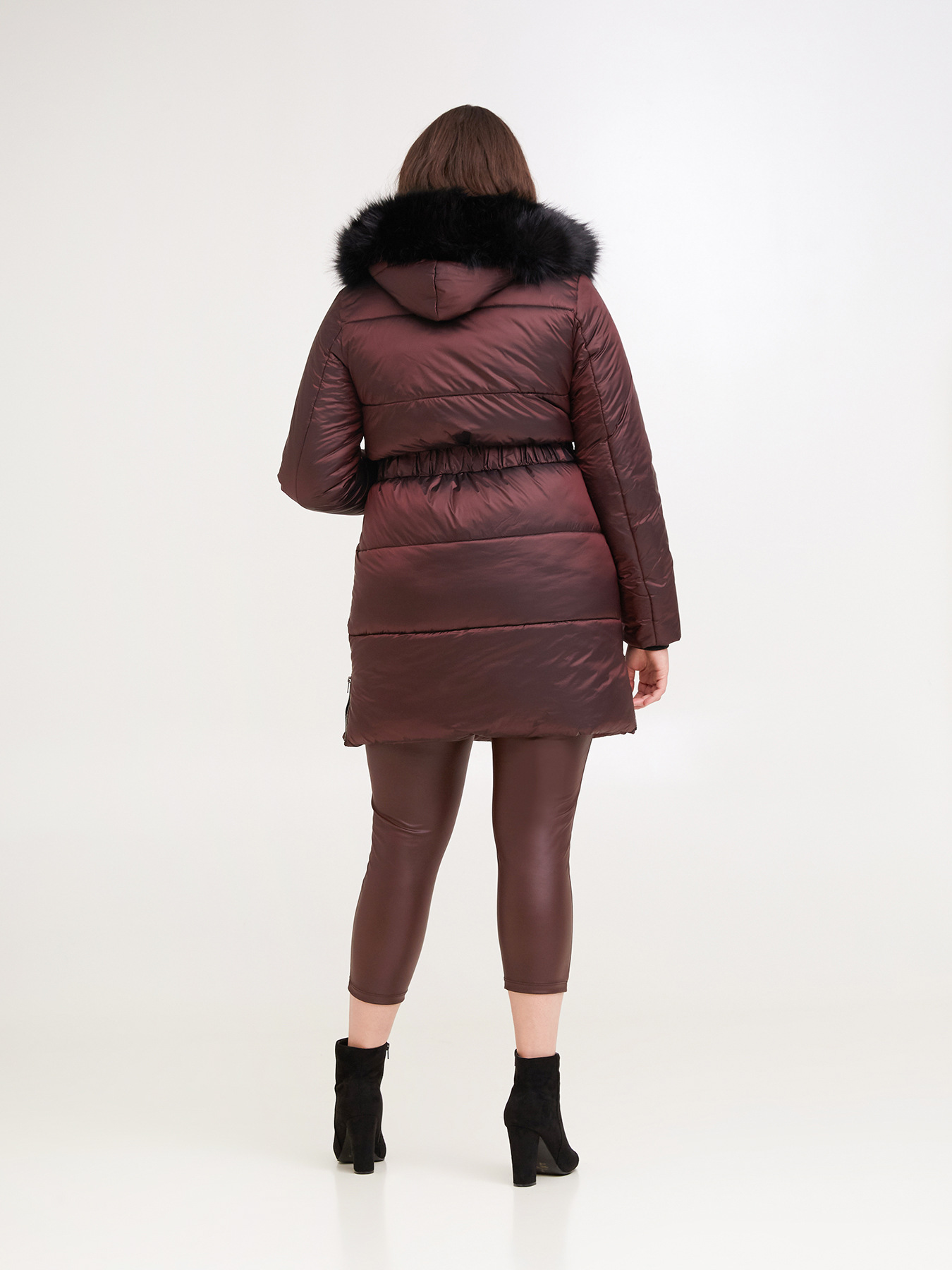 Piumino con cintura e cappuccio image number 1