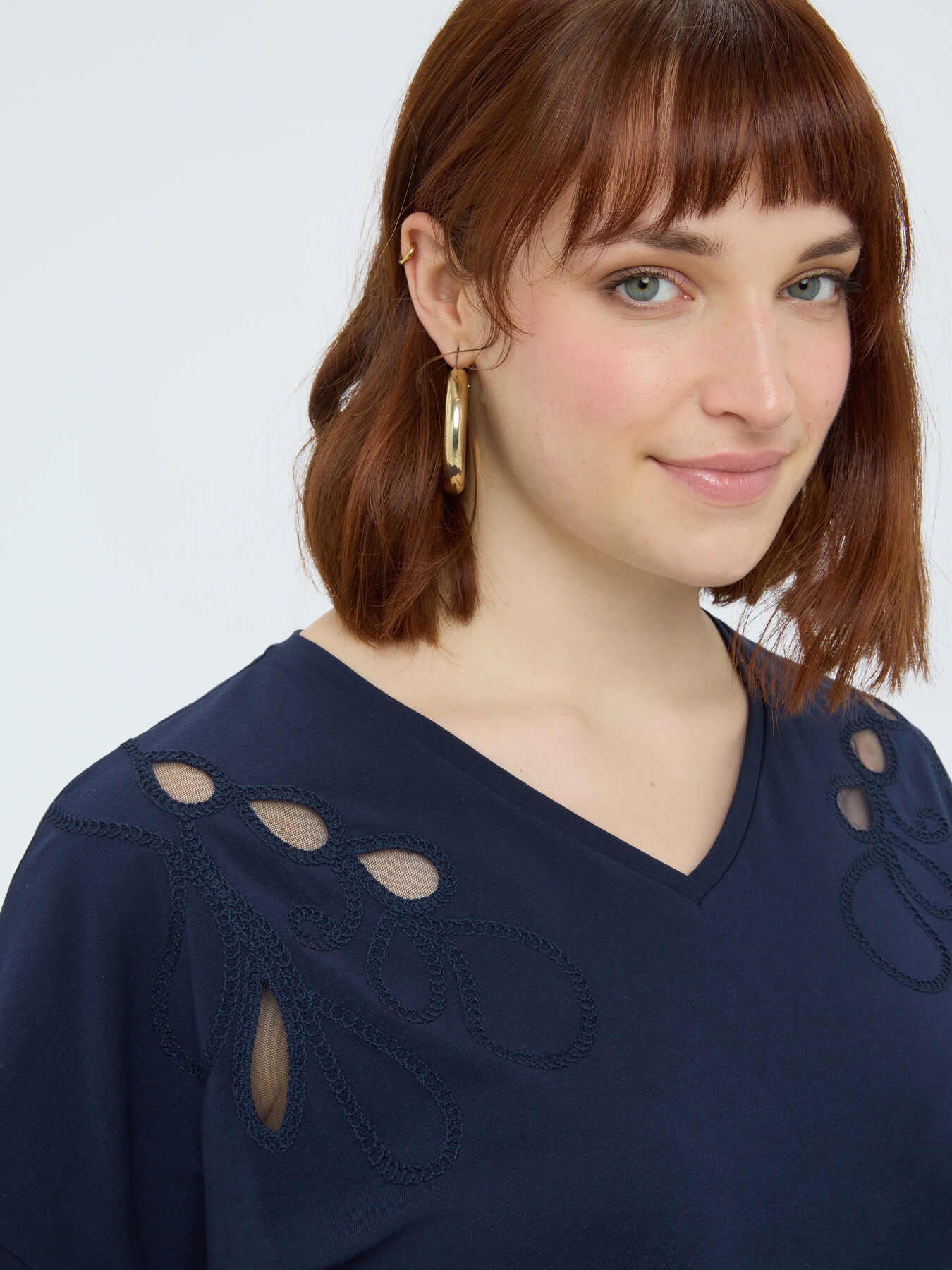 Cotton t-shirt with embroidery and cut out image number 3