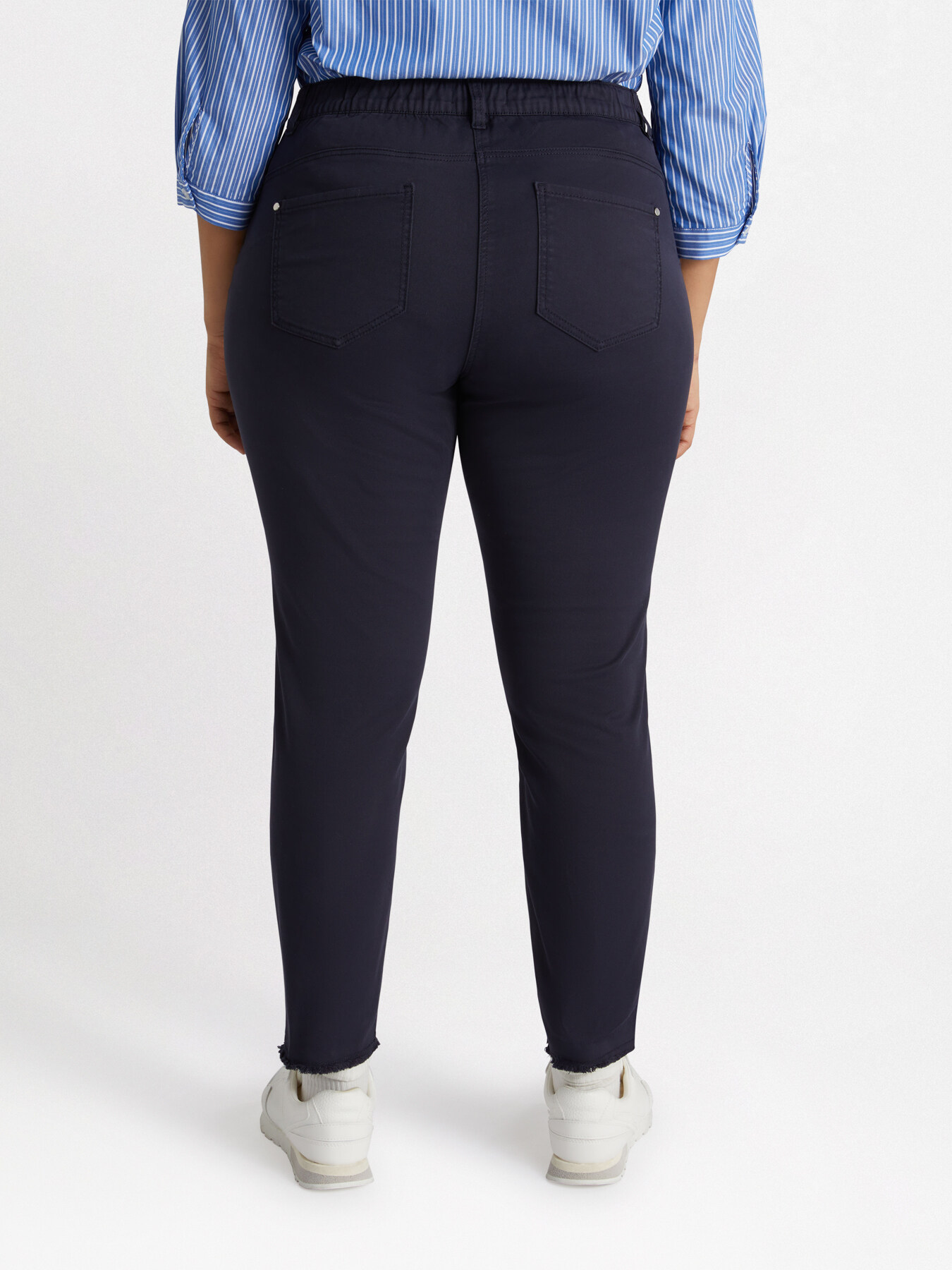 Skinny pants in cotton blend image number 1