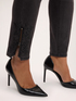 Cropped jeans with rhinestone appliqu&eacute;s image number 3