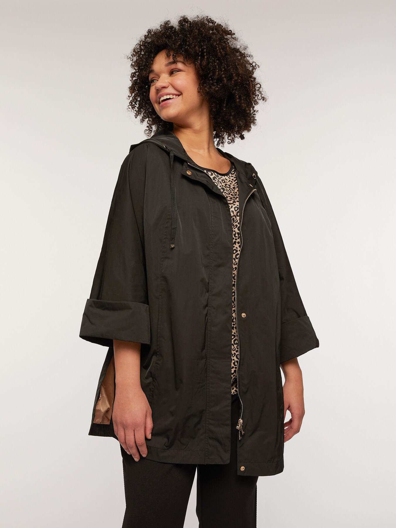 Parka lungo con cappuccio image number 2