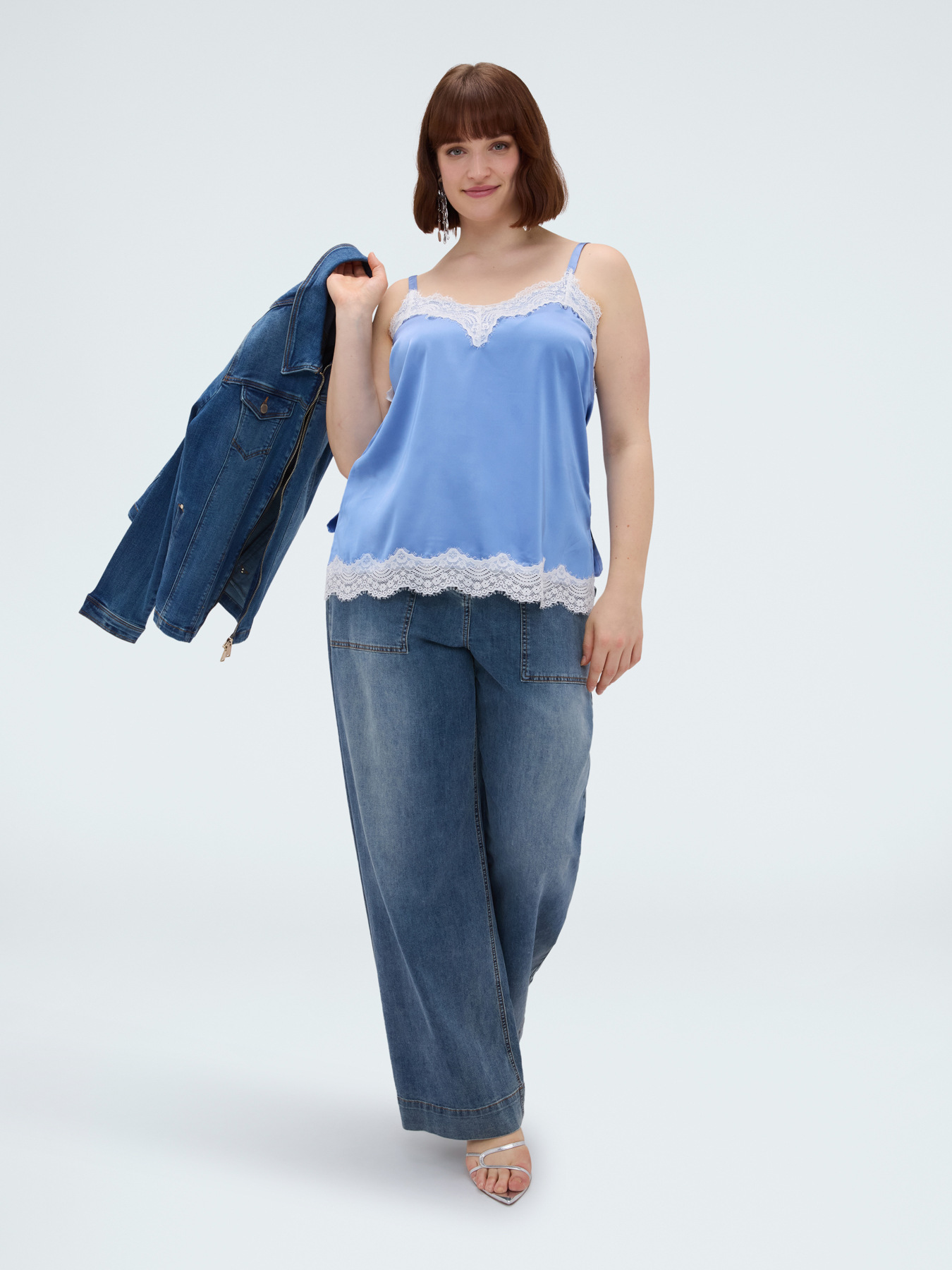 Satin top with lace details image number 2