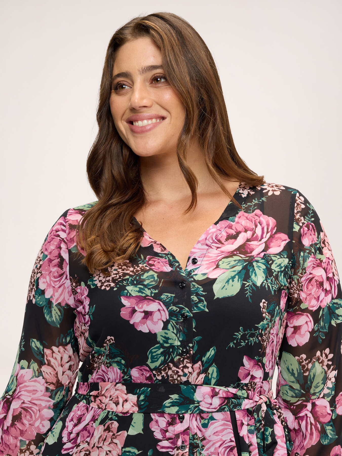 Long dress with floral print image number 3