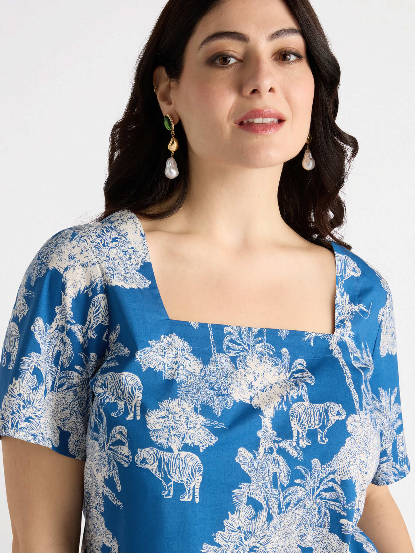 Jungle print blouse image number 3