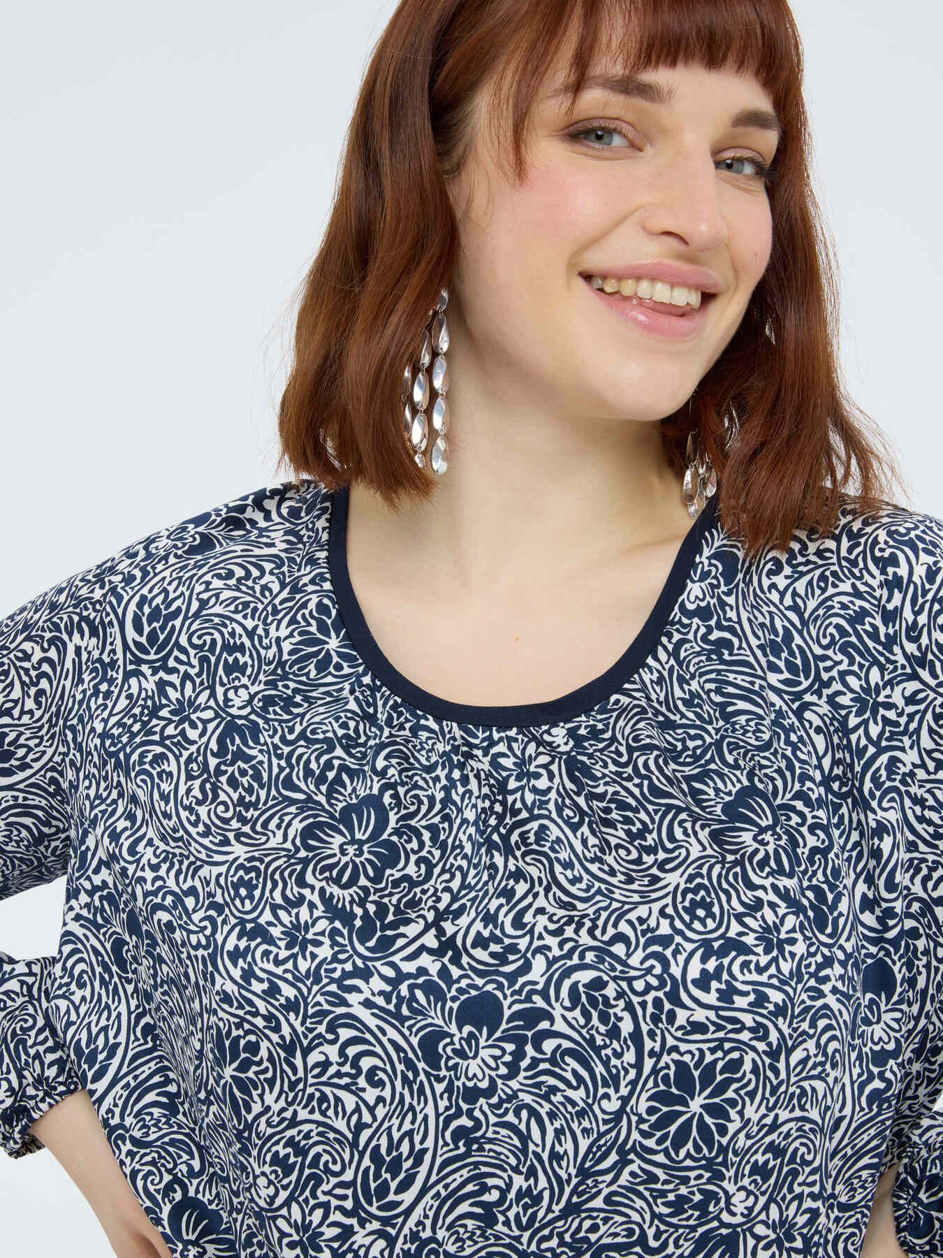 Blouse with floral print image number 2