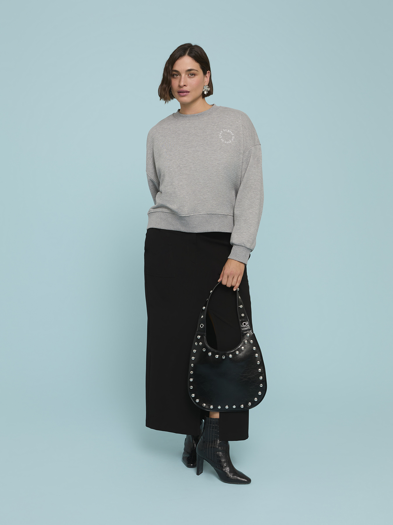 Closed sweatshirt with circular writing image number 4