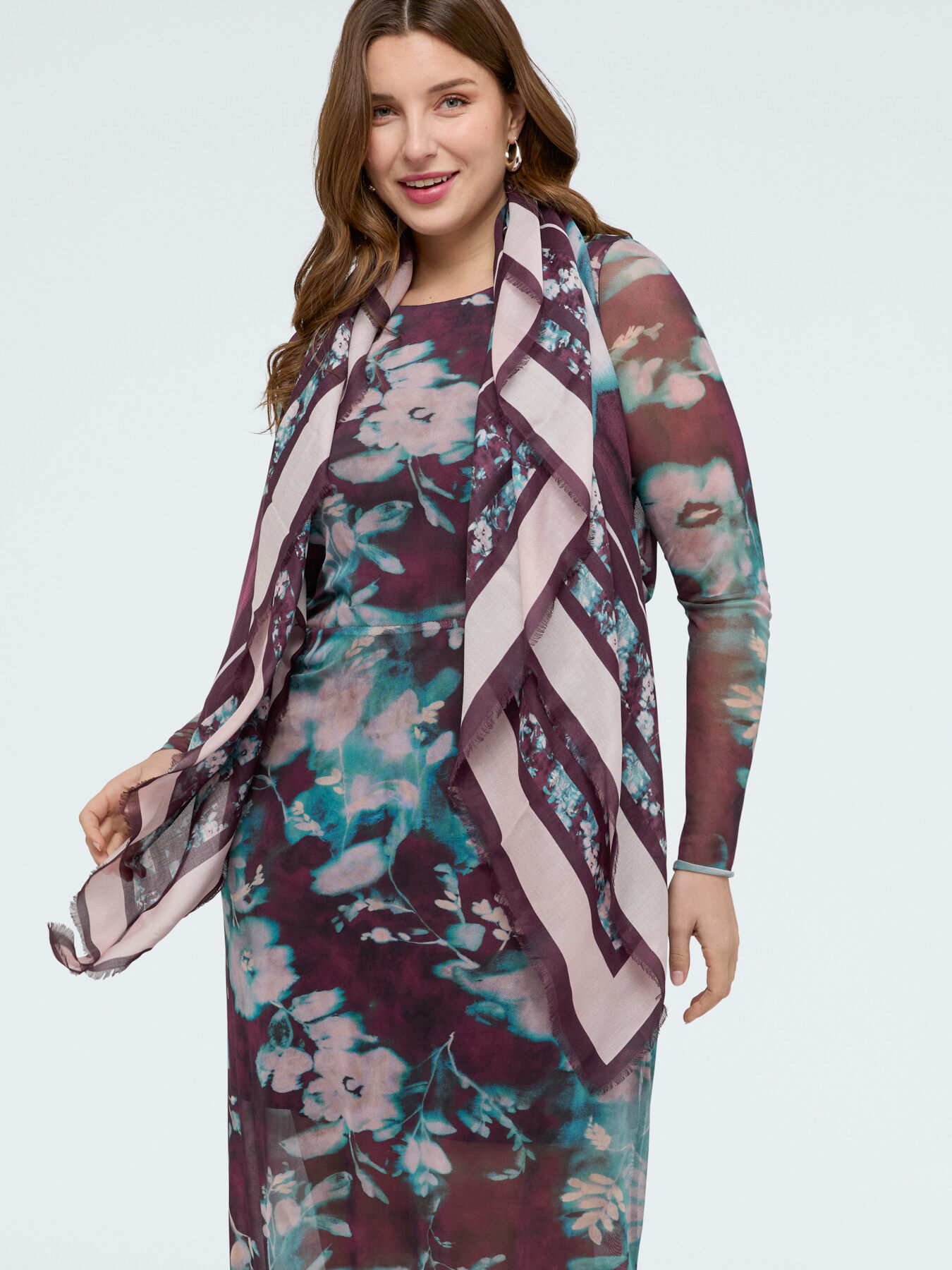 Long scarf in viscose blend with print image number 0