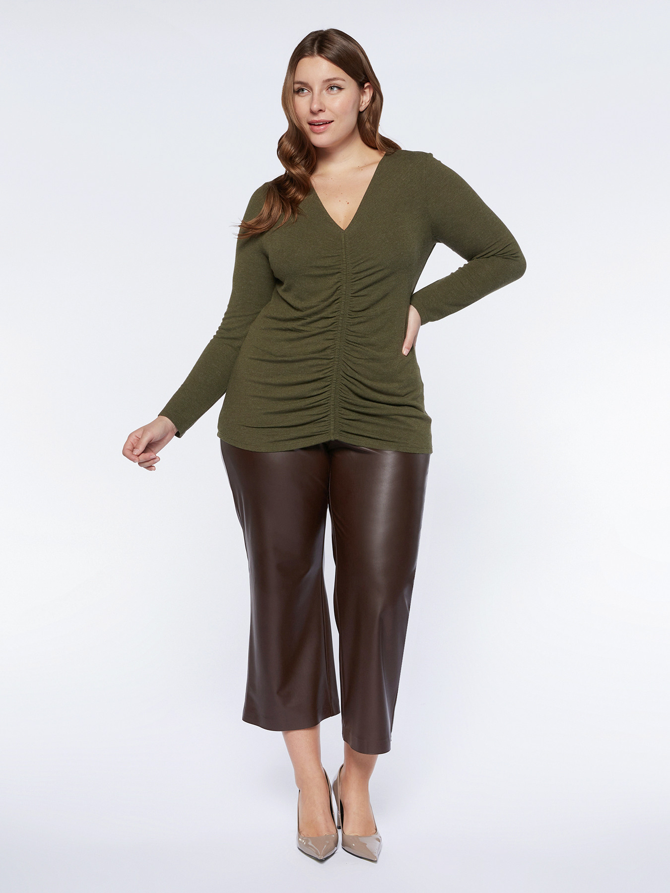 Camiseta con fruncido central image number 3