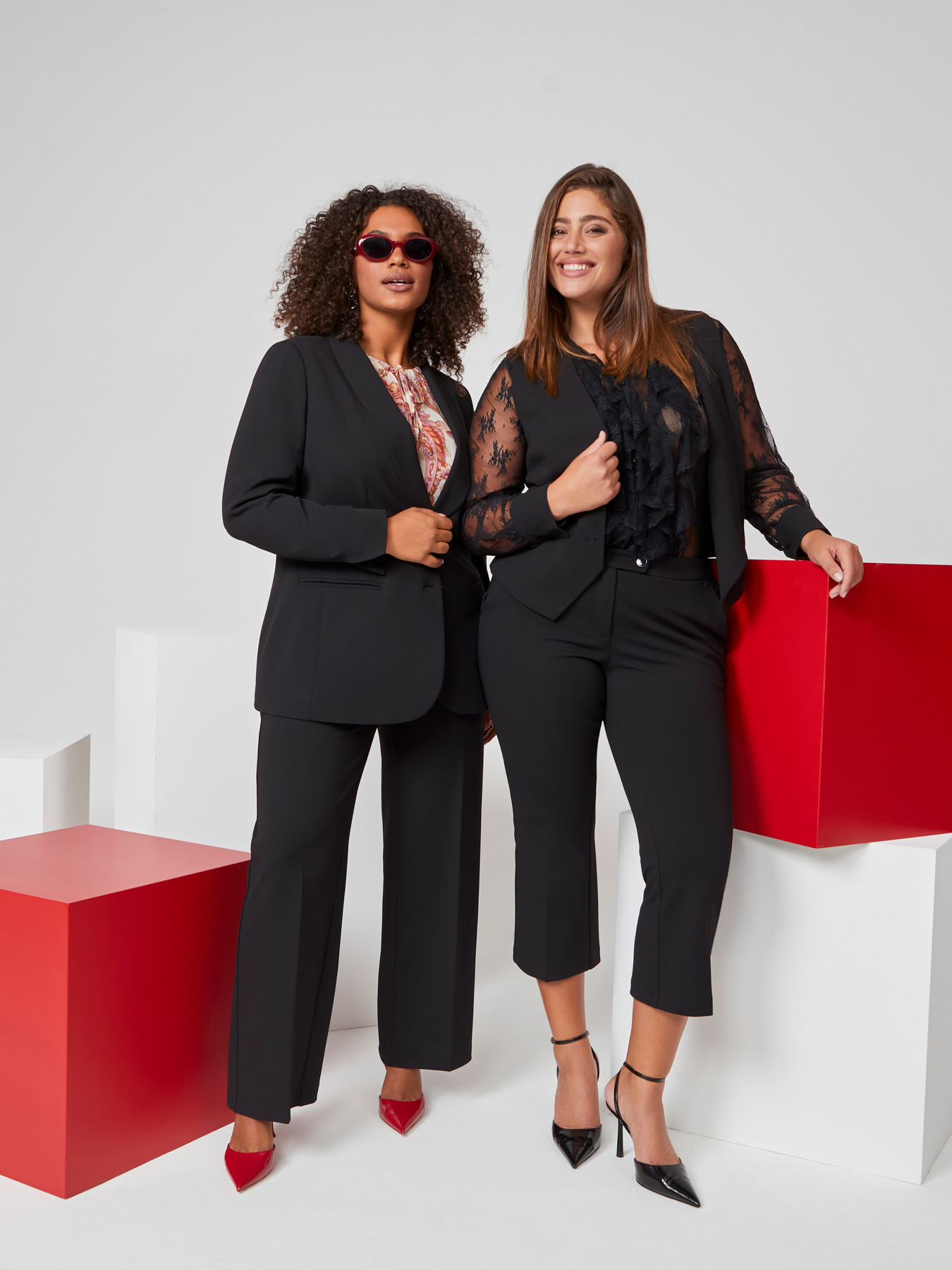 Fitted blazer in stretch fabric image number 4