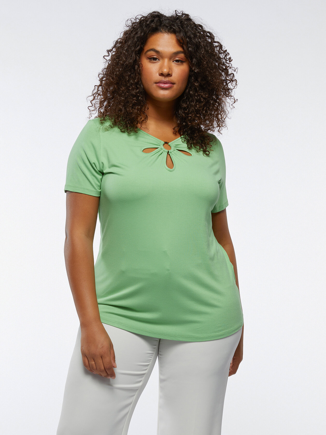 T-shirt con anello e aperture a petalo image number 0