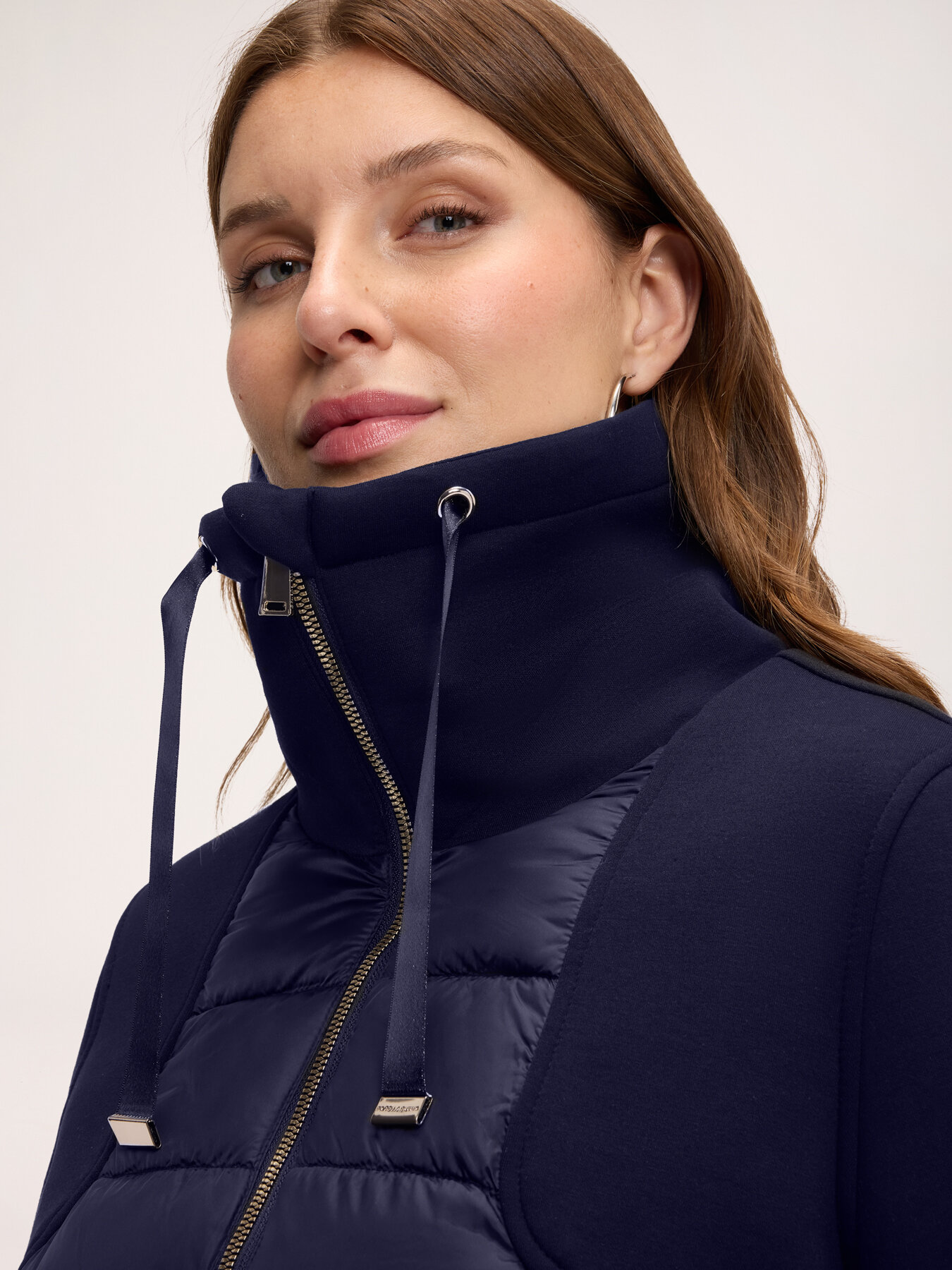 Two-material down jacket with high collar image number 2