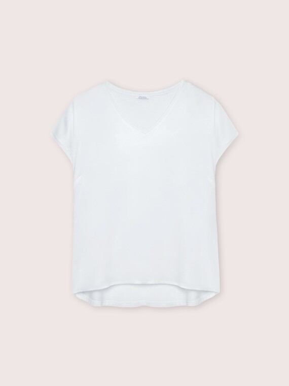Two-material V-neck T-shirt