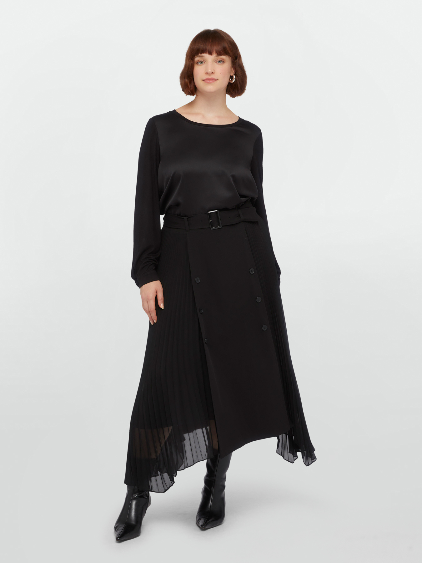 Long-sleeved dual fabric T-shirt image number 0