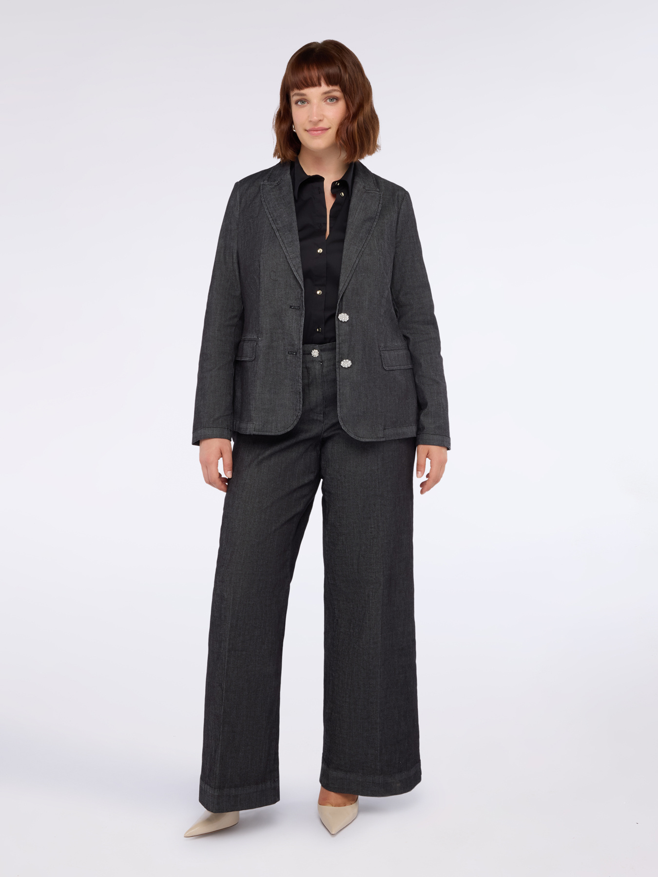 Denim blazer with jewel buttons image number 4