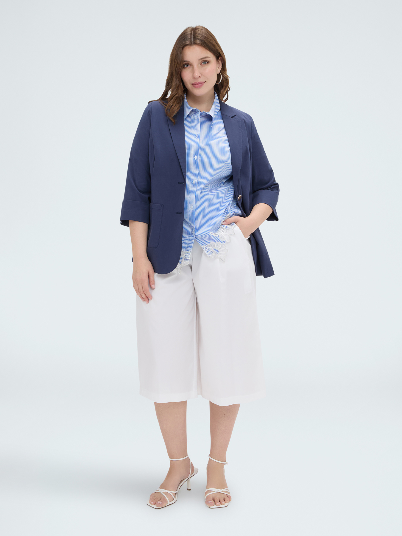 Blazer with three-quarter sleeves image number 0