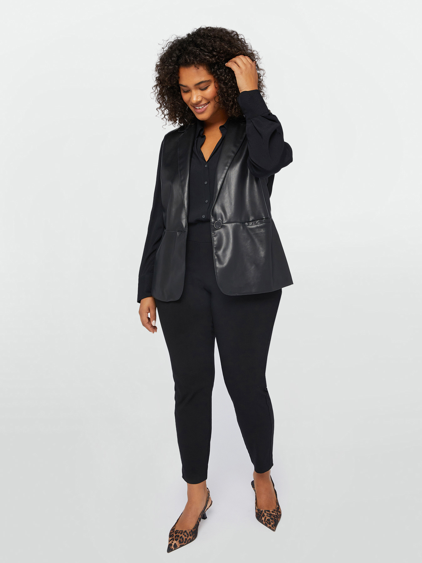 Chaleco de dos tejidos image number 3