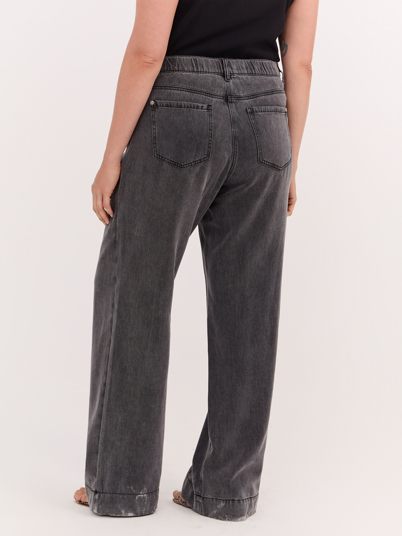 Jeans Regular grey washed image number 1