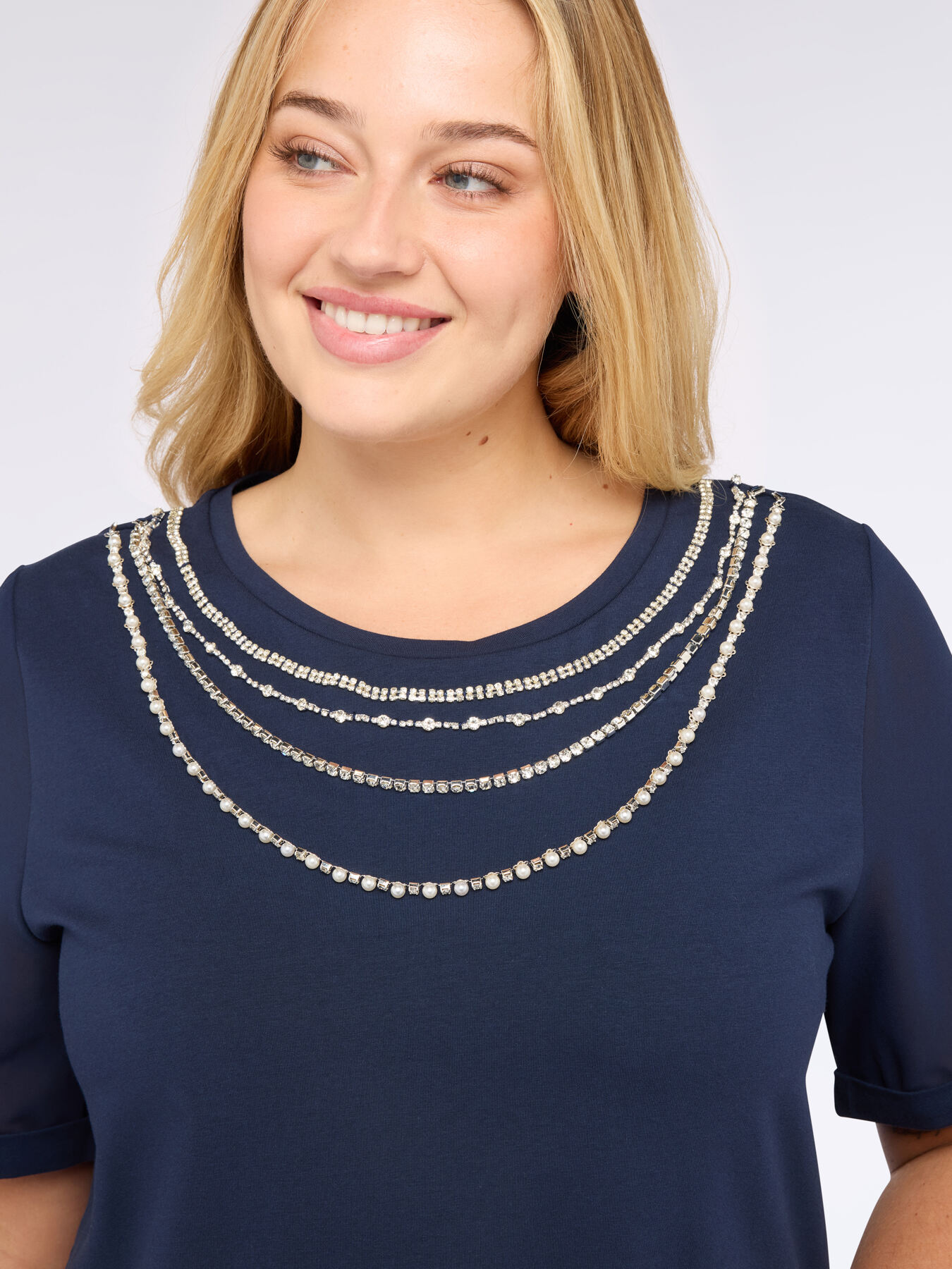 T-shirt with jewel appliqu&eacute;s image number 2