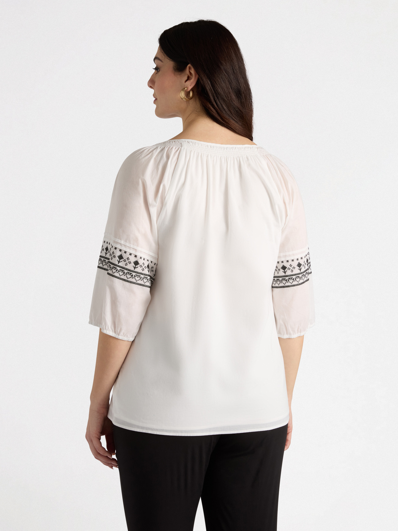 Blouse avec broderies ethniques image number 1