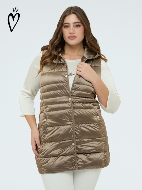 Sleeveless hooded puffer jacket