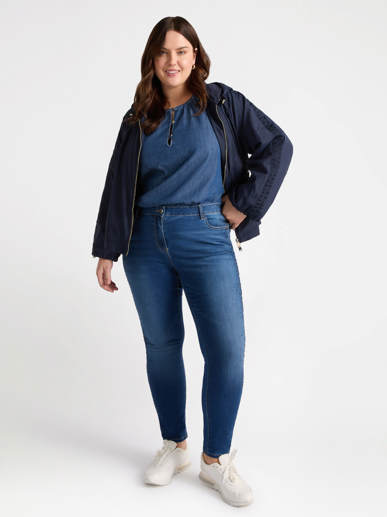 Skinny-Jeans mit Strass image number 2