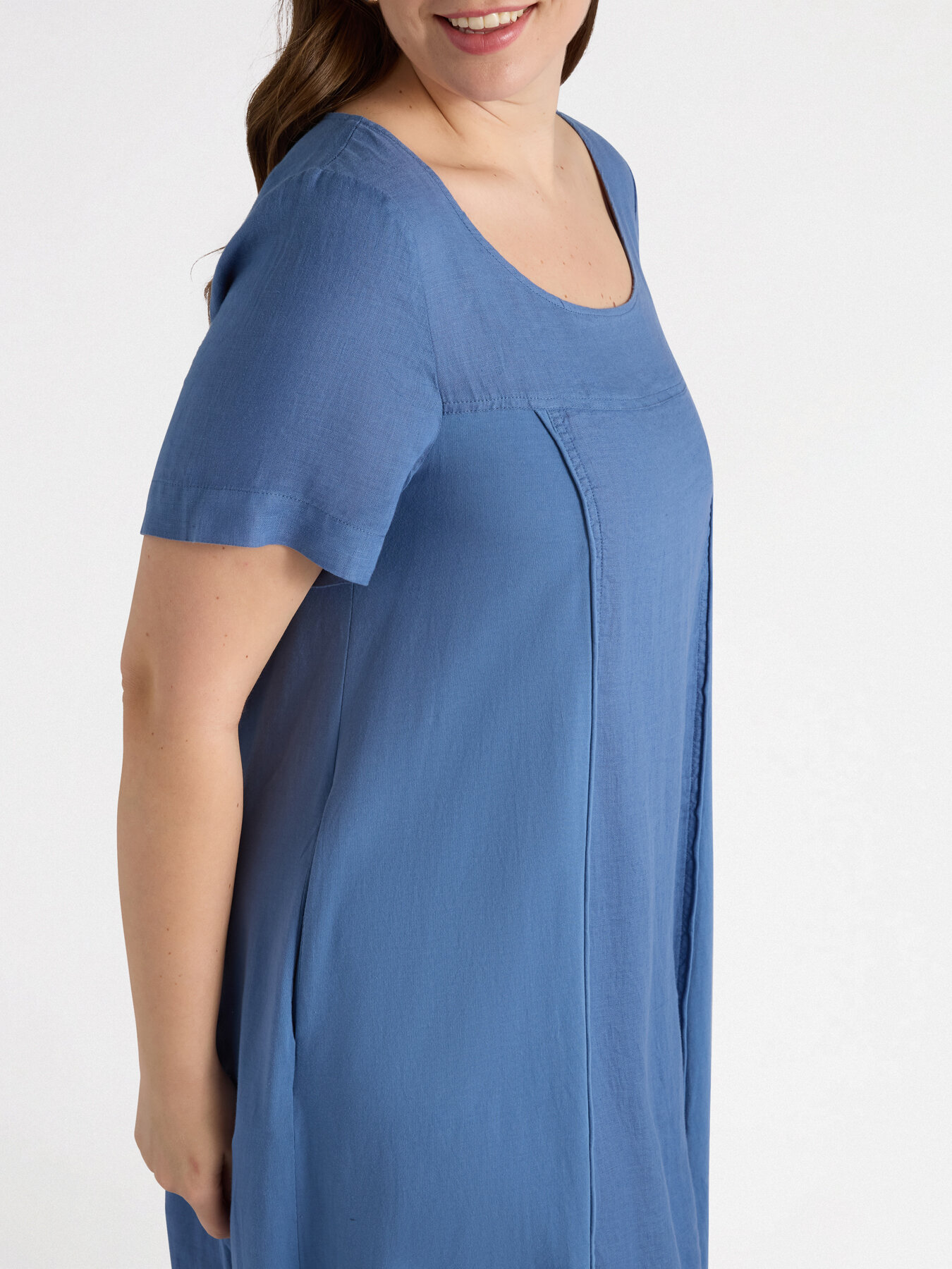 Linen and jersey dress image number 3