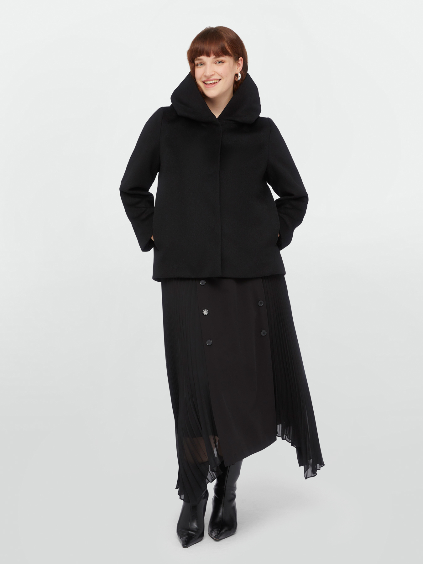 Cape with hood image number 0