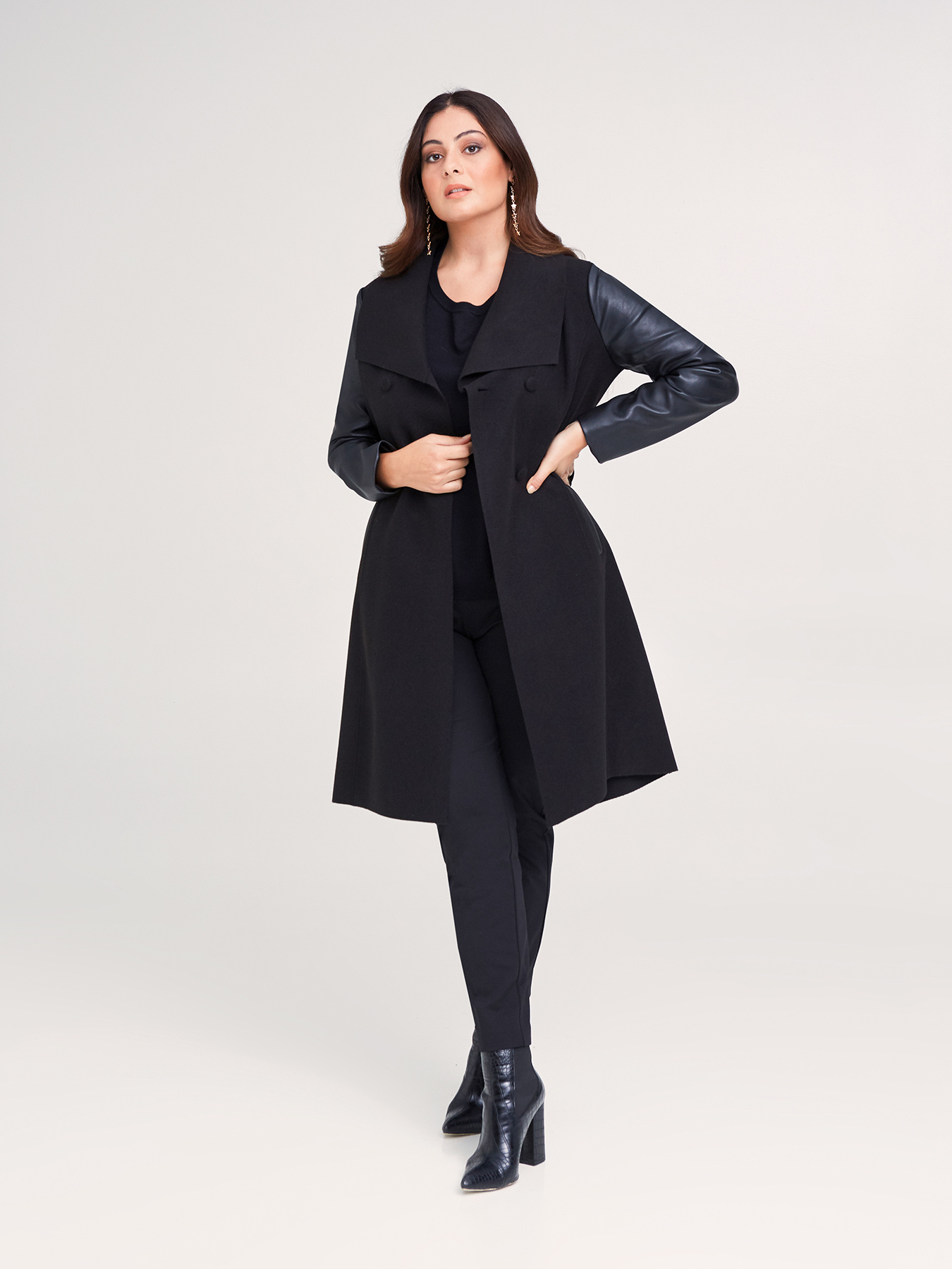 Abrigo de dos tejidos diferentes image number 0