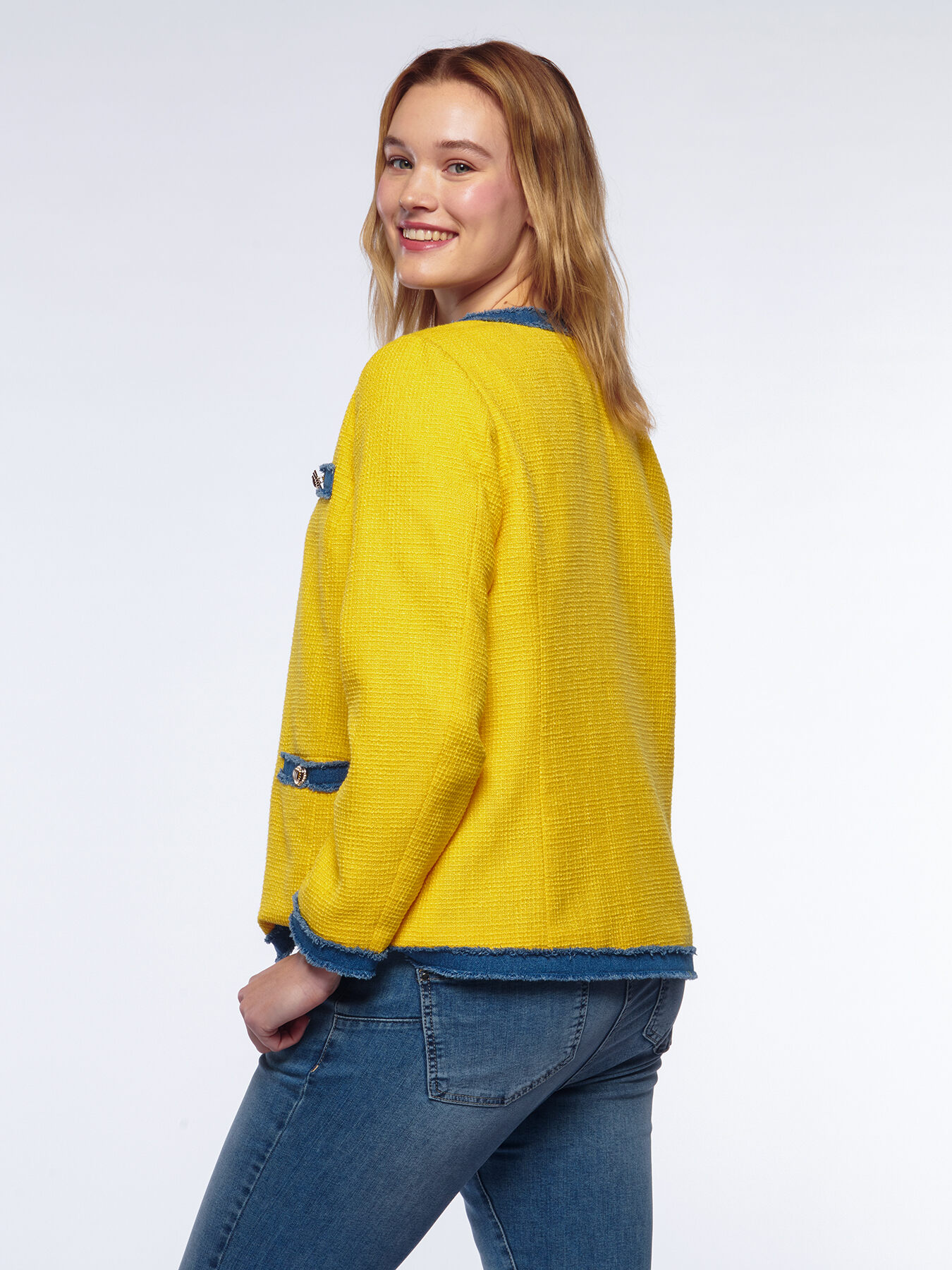 Chaqueta con bordes vaqueros image number 1