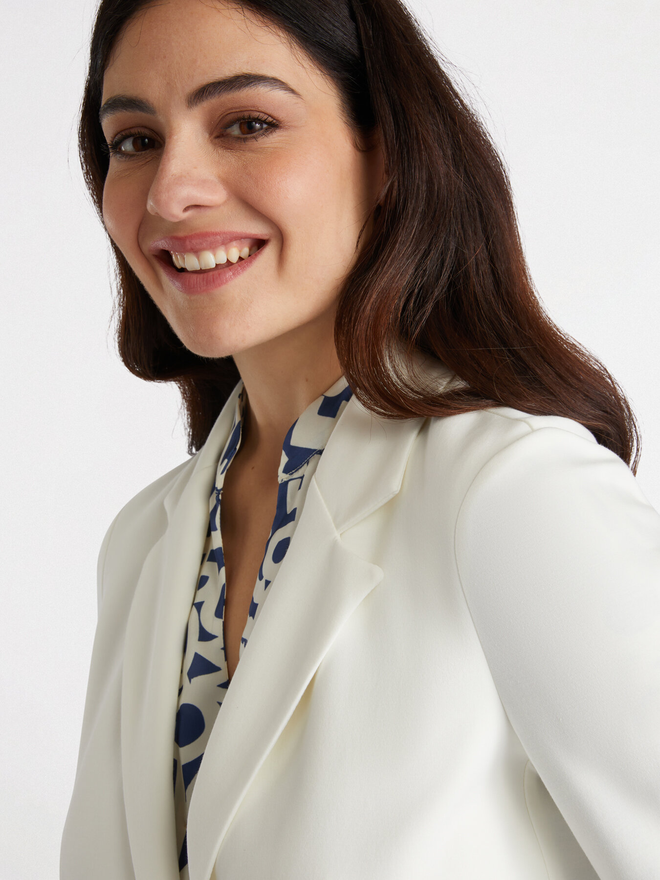 Long stretch fabric blazer with button image number 3