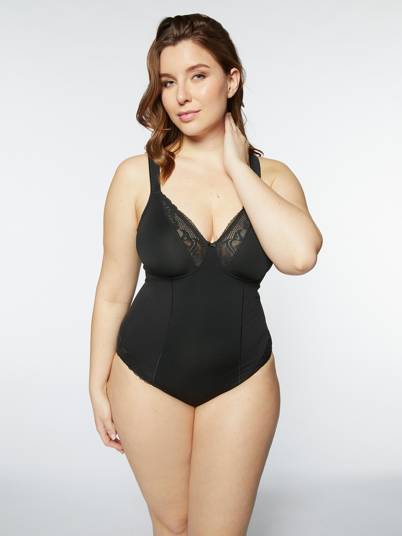 Body Triumph shaping cup C image number 2