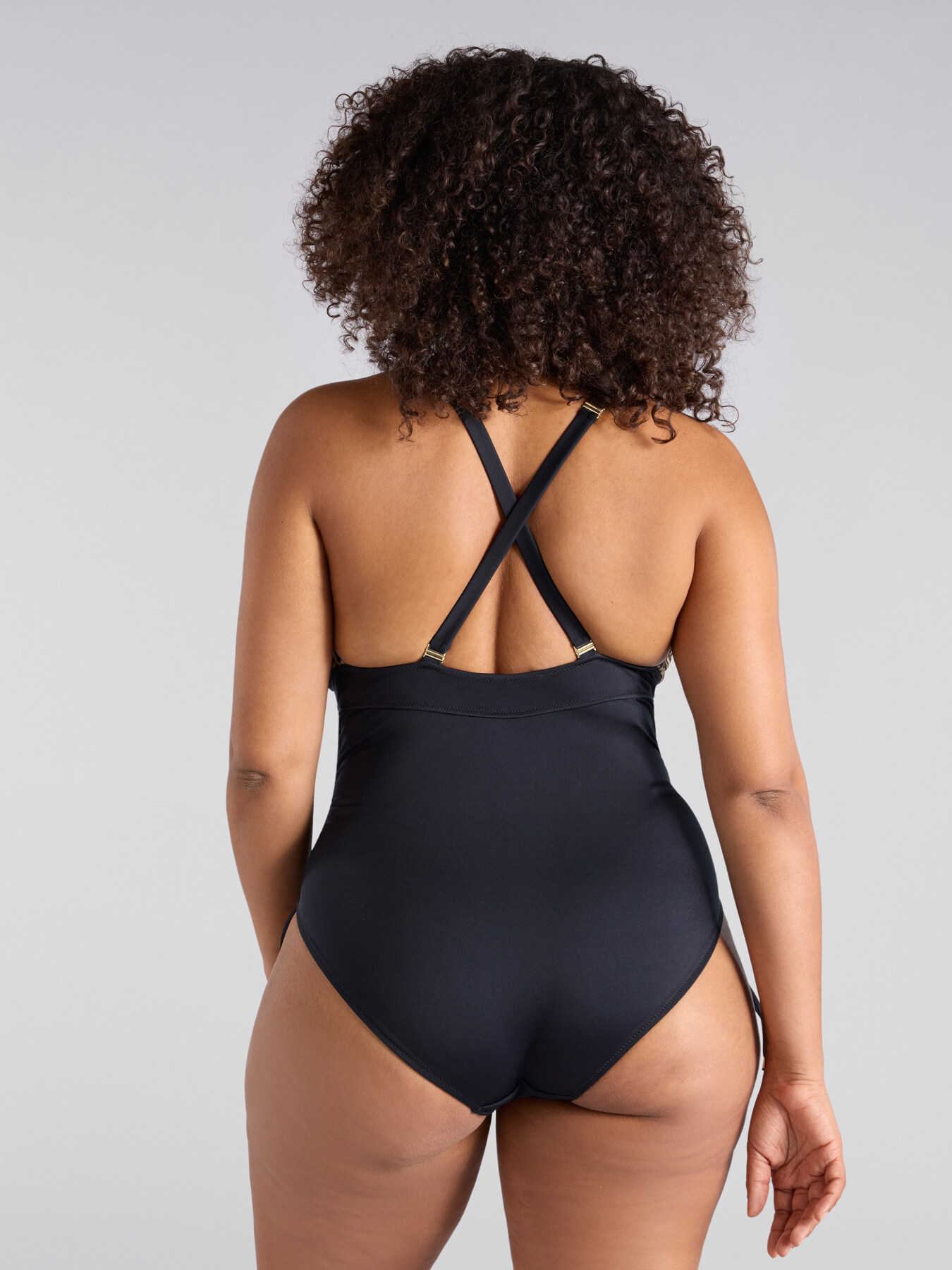 Maillot de bain une pi&egrave;ce gainant le ventre &agrave; pois image number 3