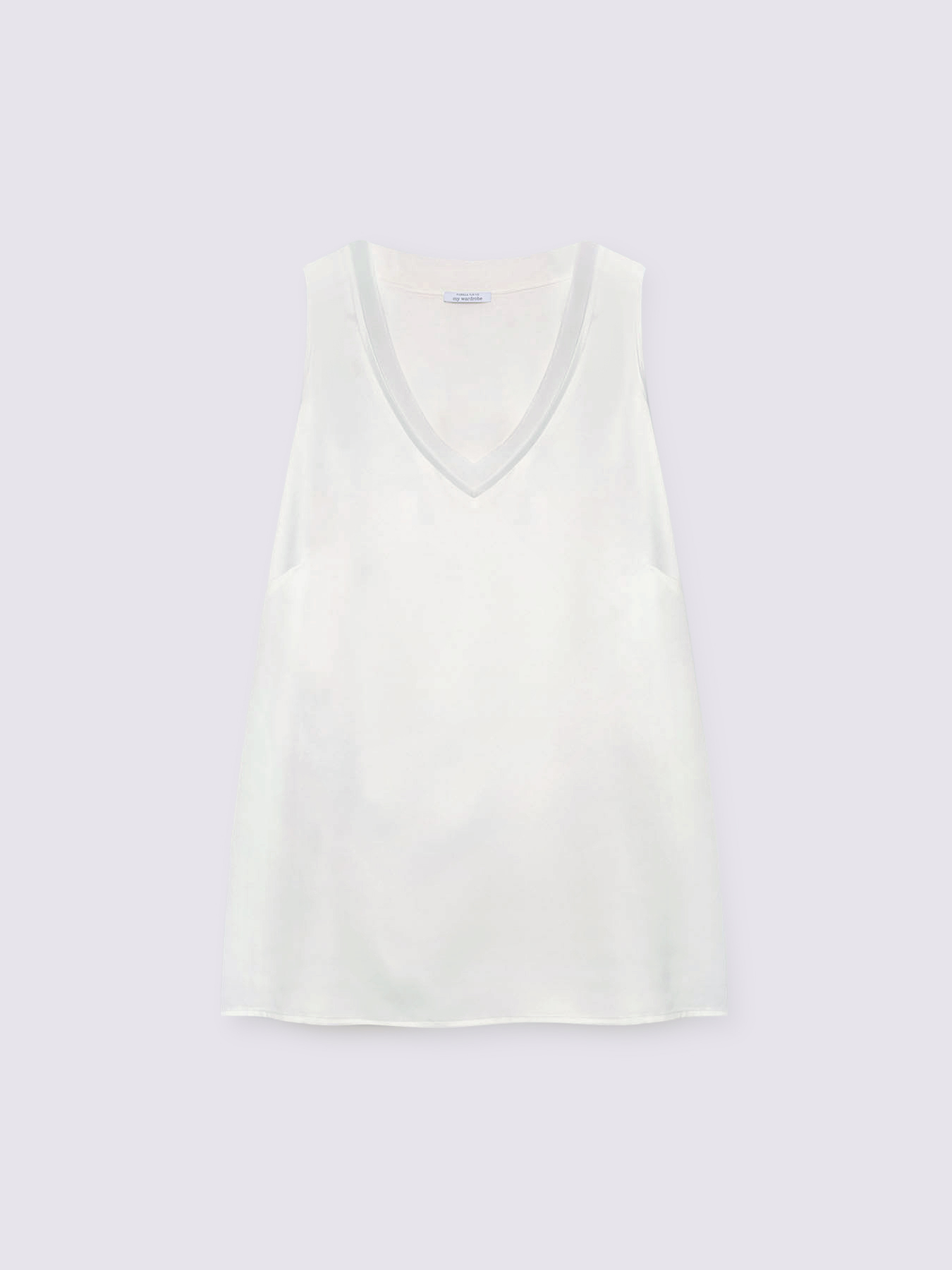Two-material top with V-neck image number 4