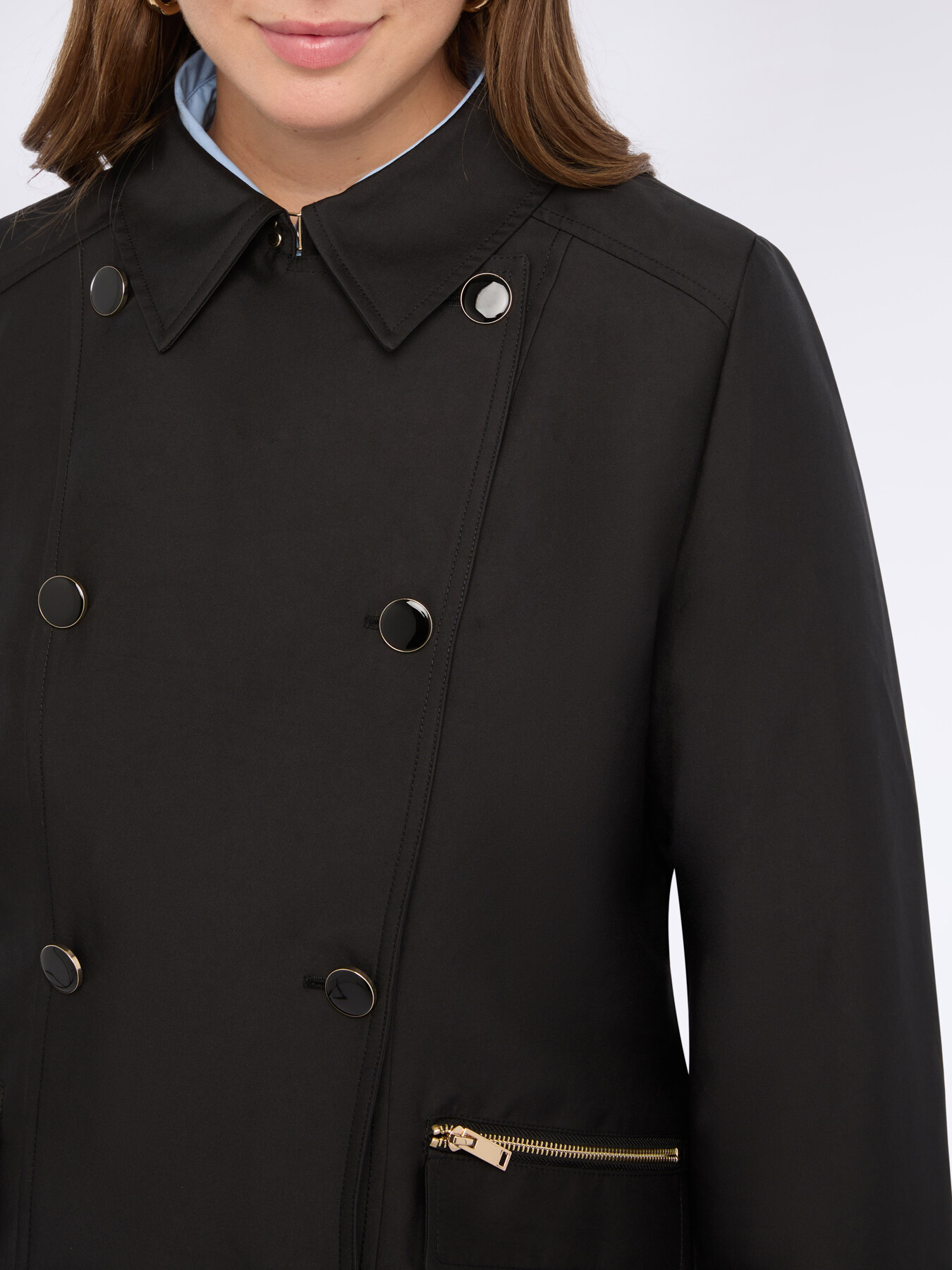 Gabardina con botones de doble botonadura image number 2