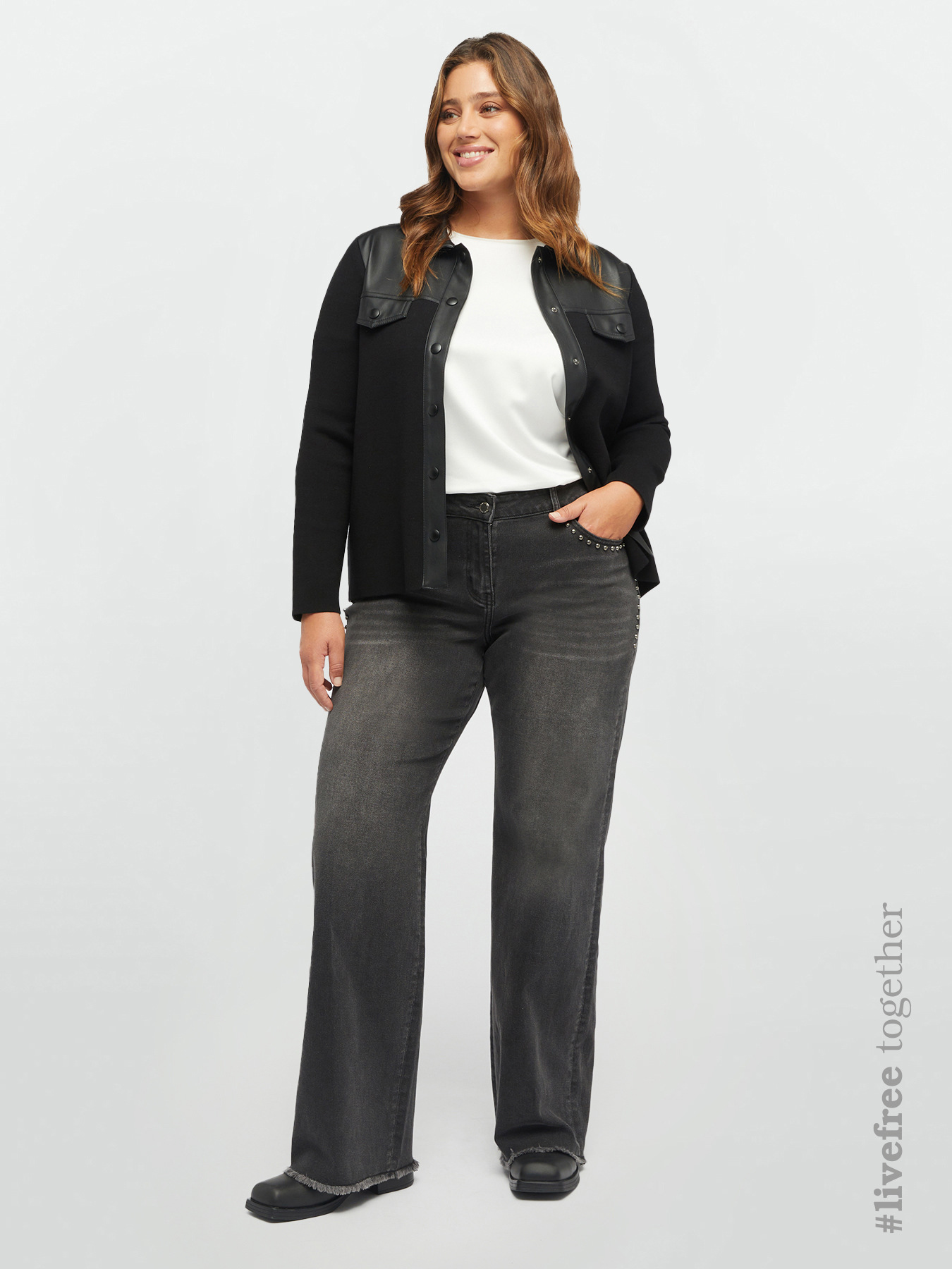 Wide leg jeans with studs image number 0