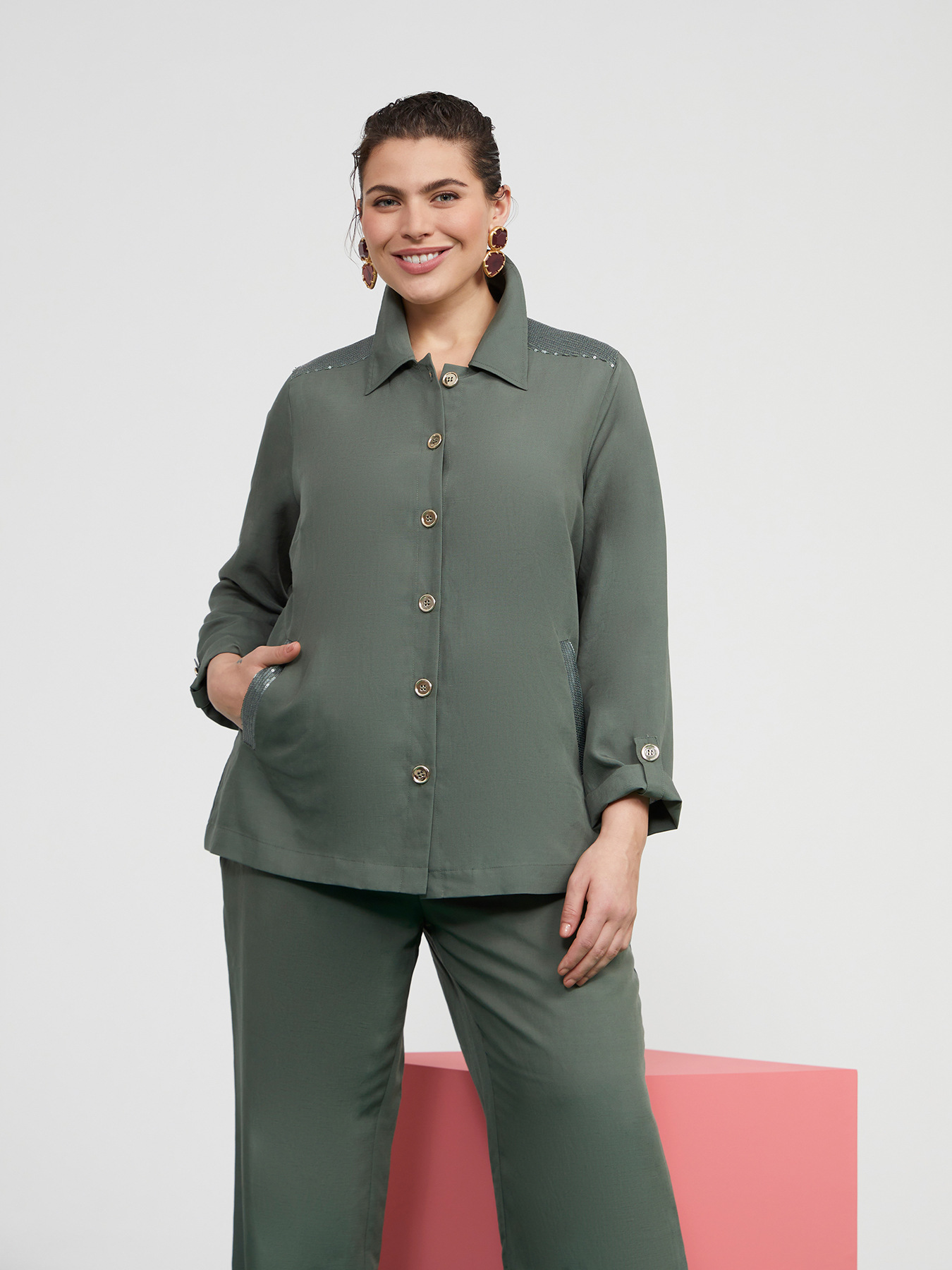 Oversized shirt with embroidery image number 4