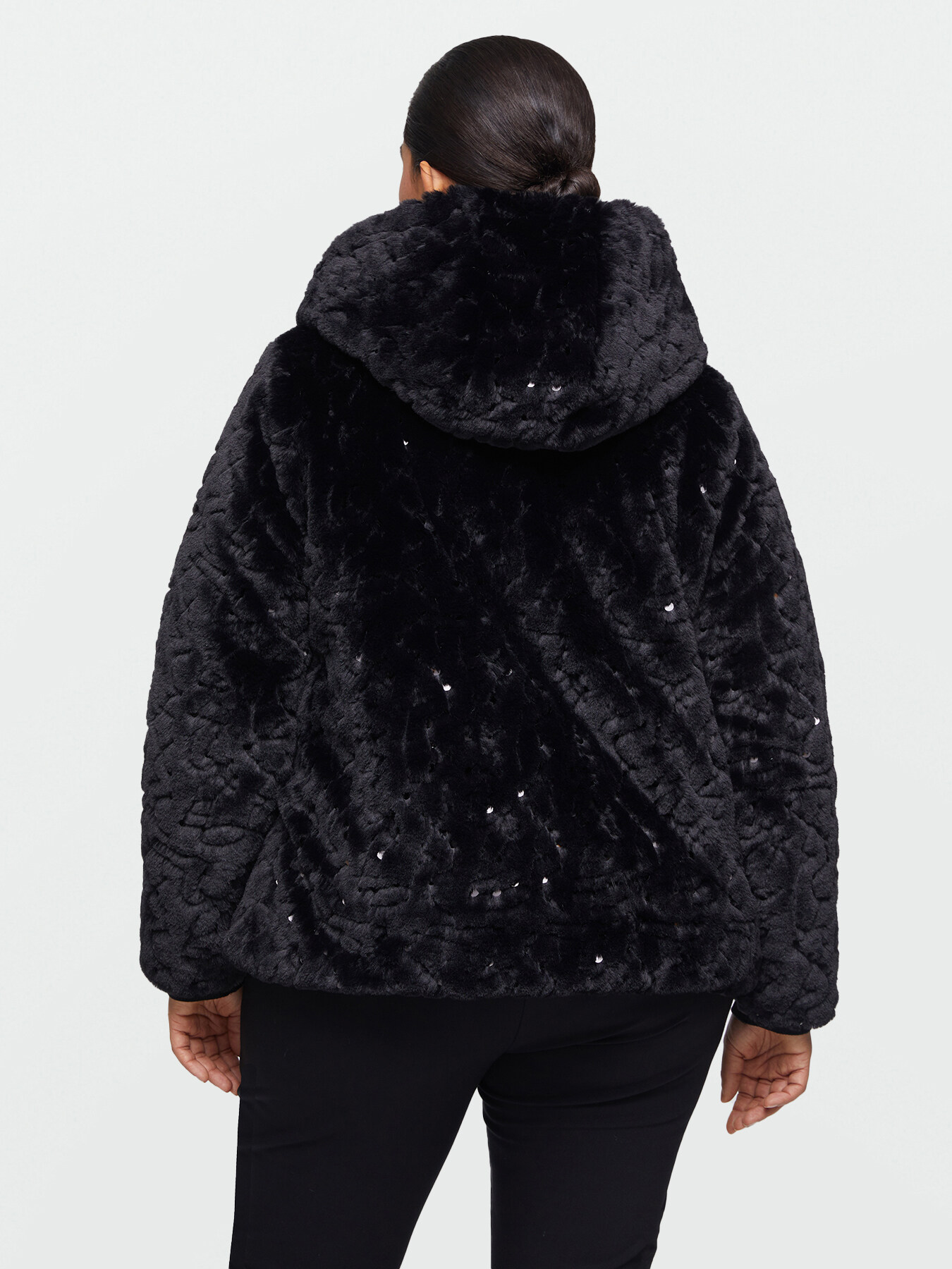 Veste effet peluche brod&eacute;e image number 1