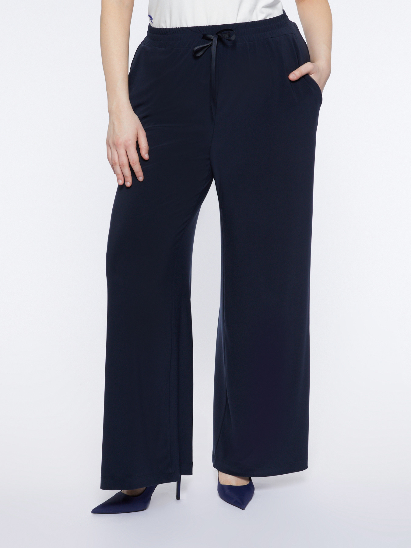 Wide leg trousers in jersey image number 0