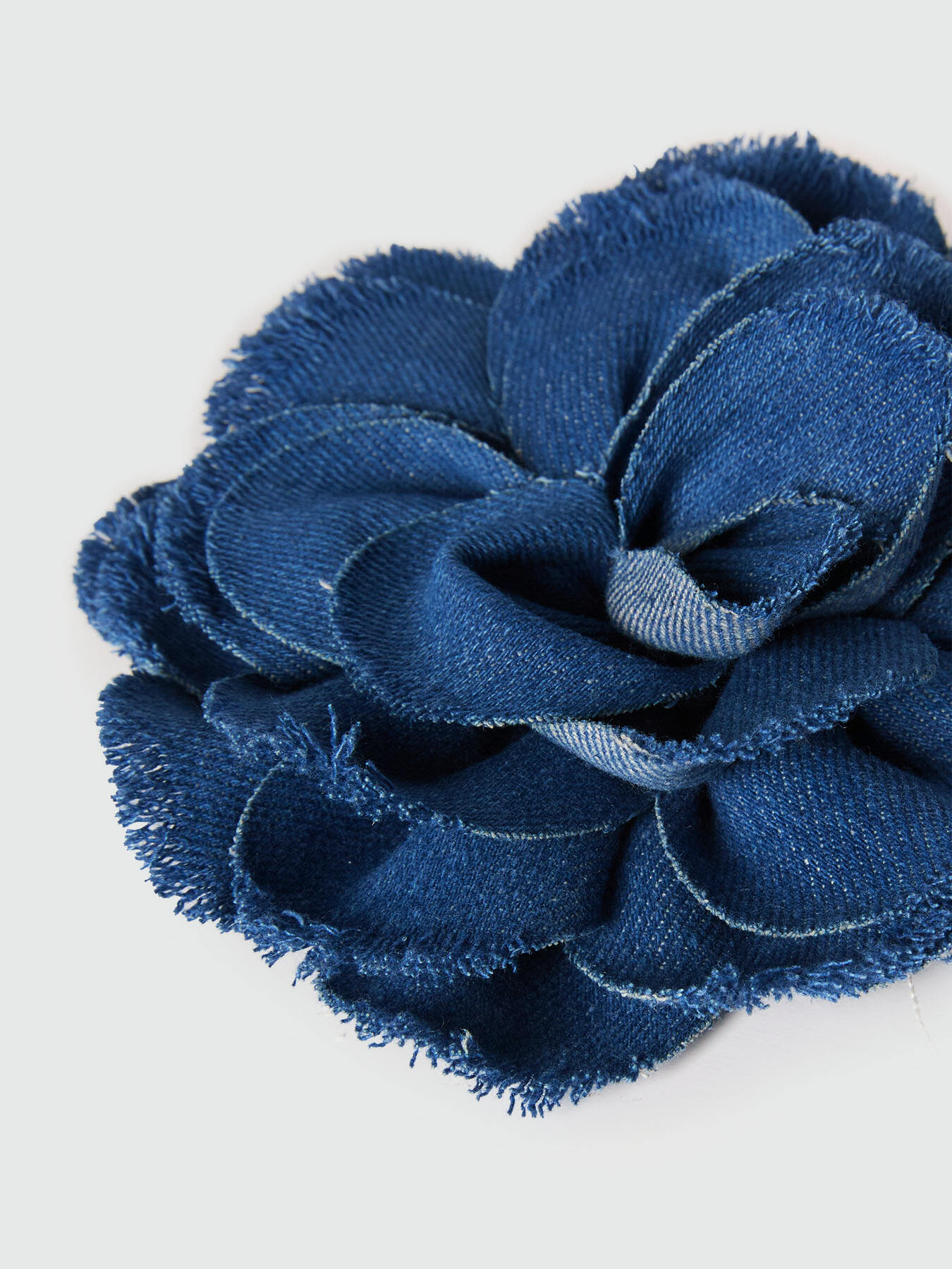 Denim flower brooch image number 2
