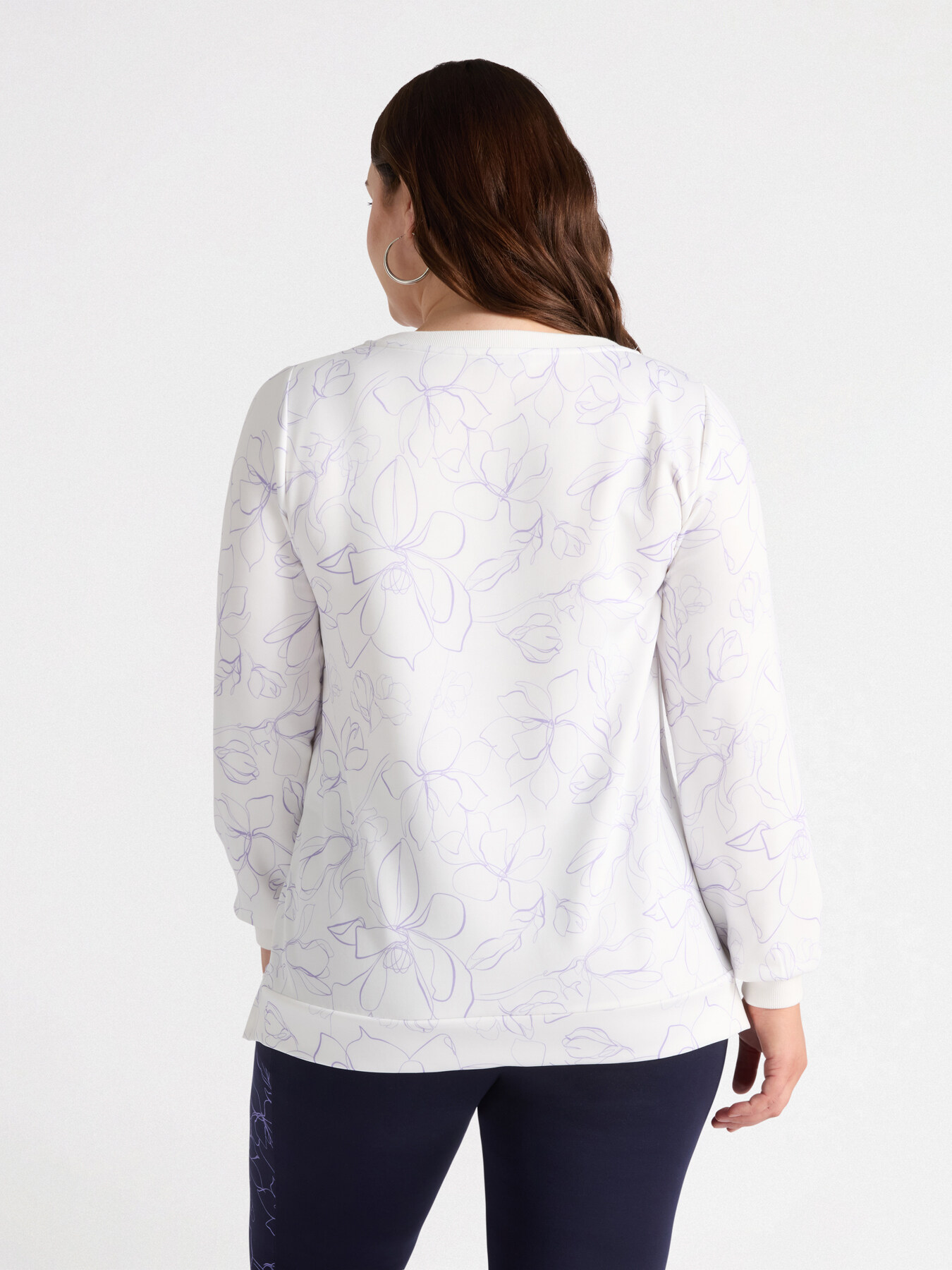 Floral sweatshirt with lettering image number 1