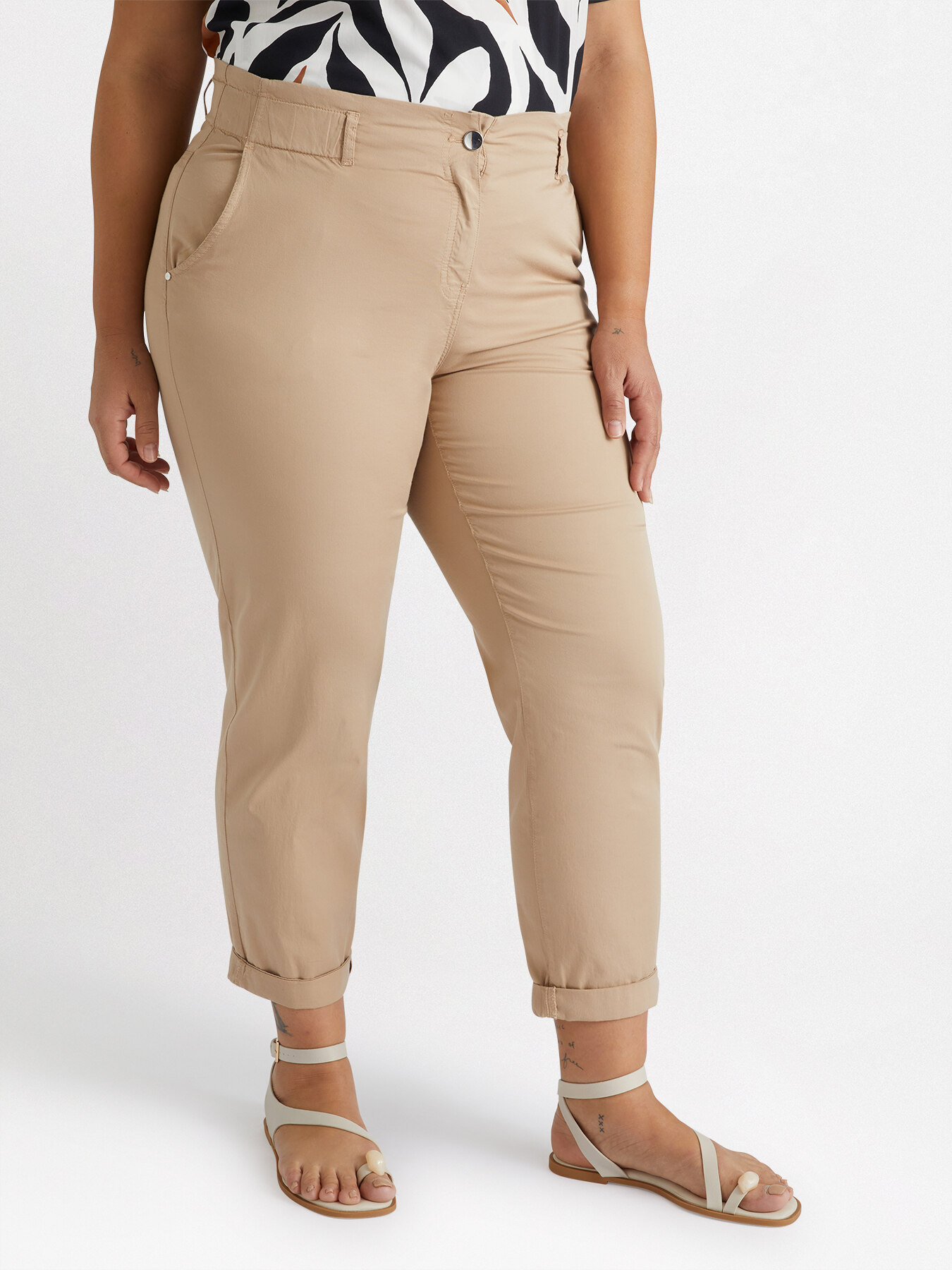 Balloon trousers image number 2