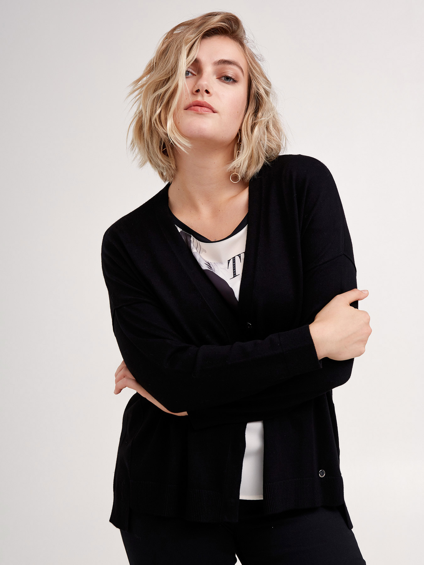 Cardigan con scollo a V image number 0