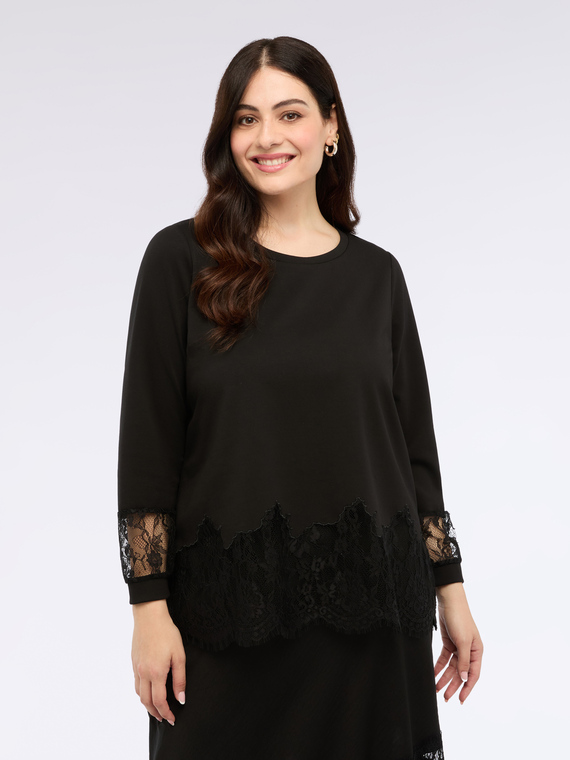 Sweatshirt with lace inserts