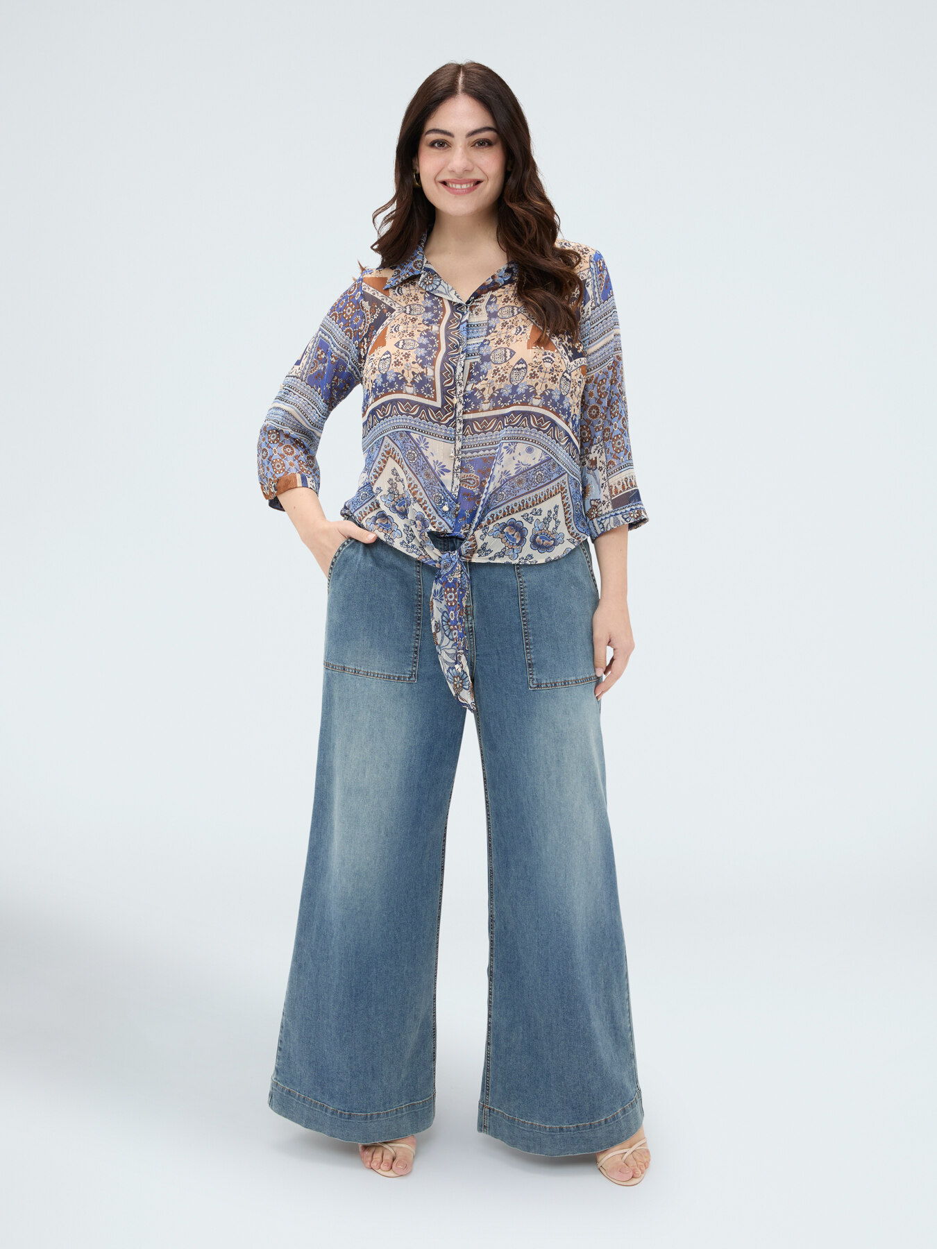 Bluse mit Foulard-Print aus Viskose-Musselin image number 2