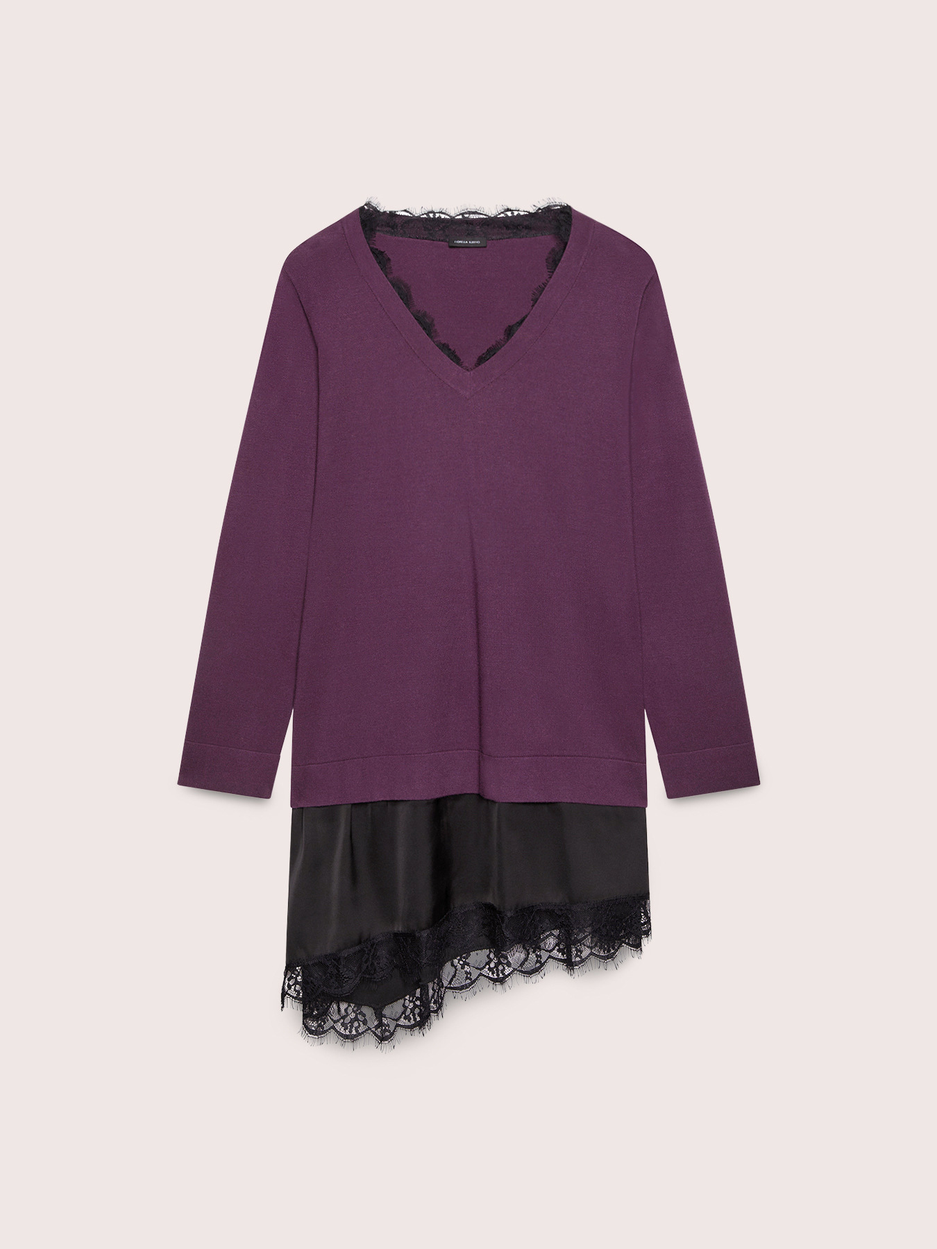 Pull avec volant en dentelle contrastante image number 4