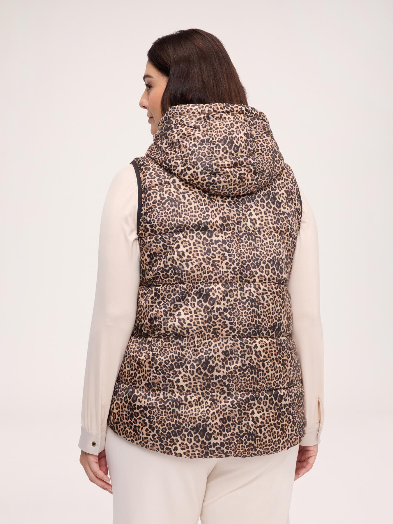 Reversible sleeveless puffer jacket with animal print image number 1