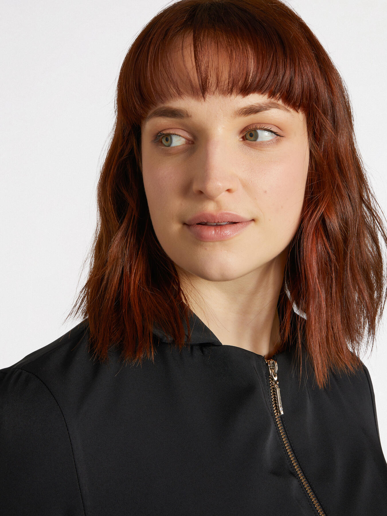 Giacca leggera con zip image number 3