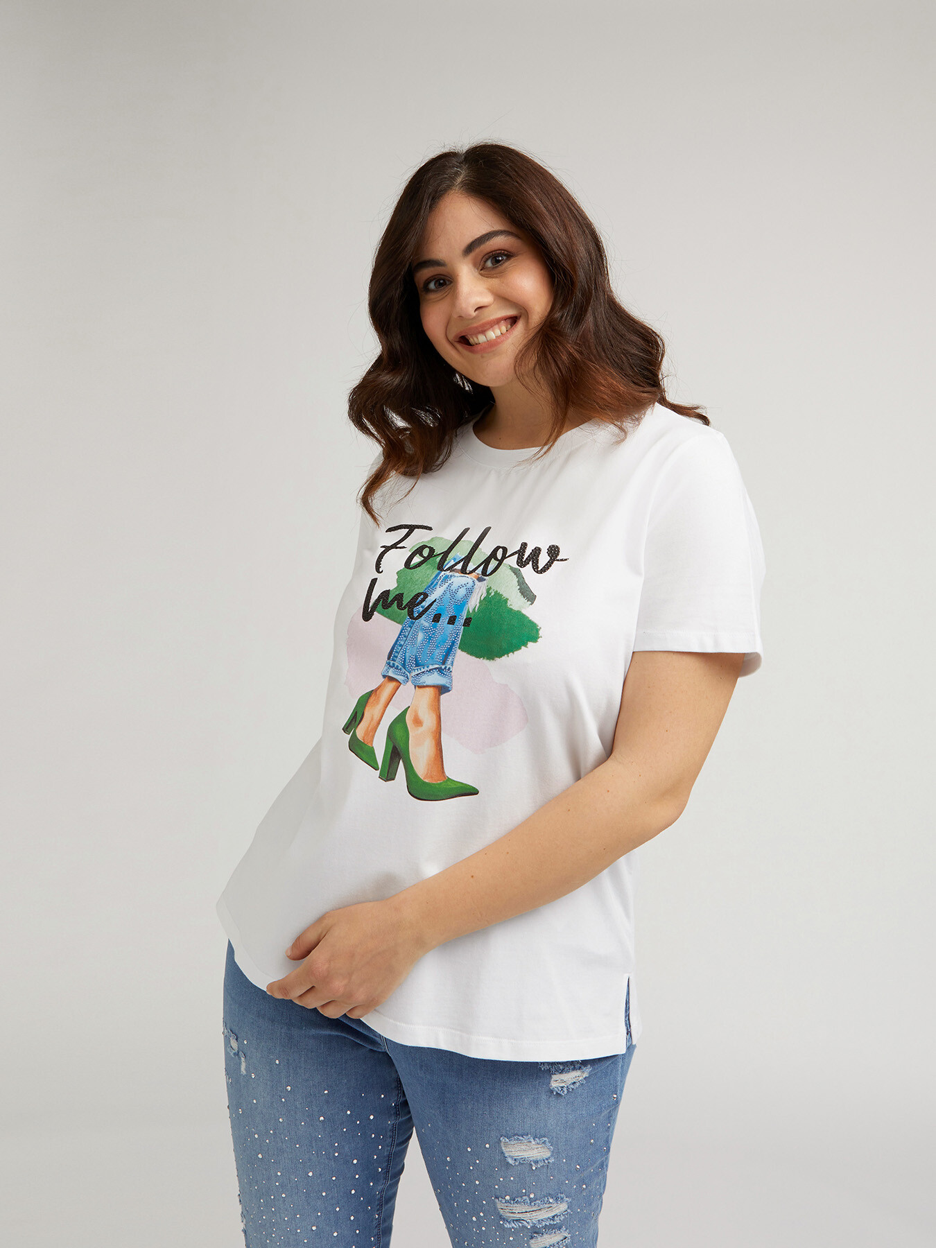 Printed T-shirt with lettering and crystals image number 0