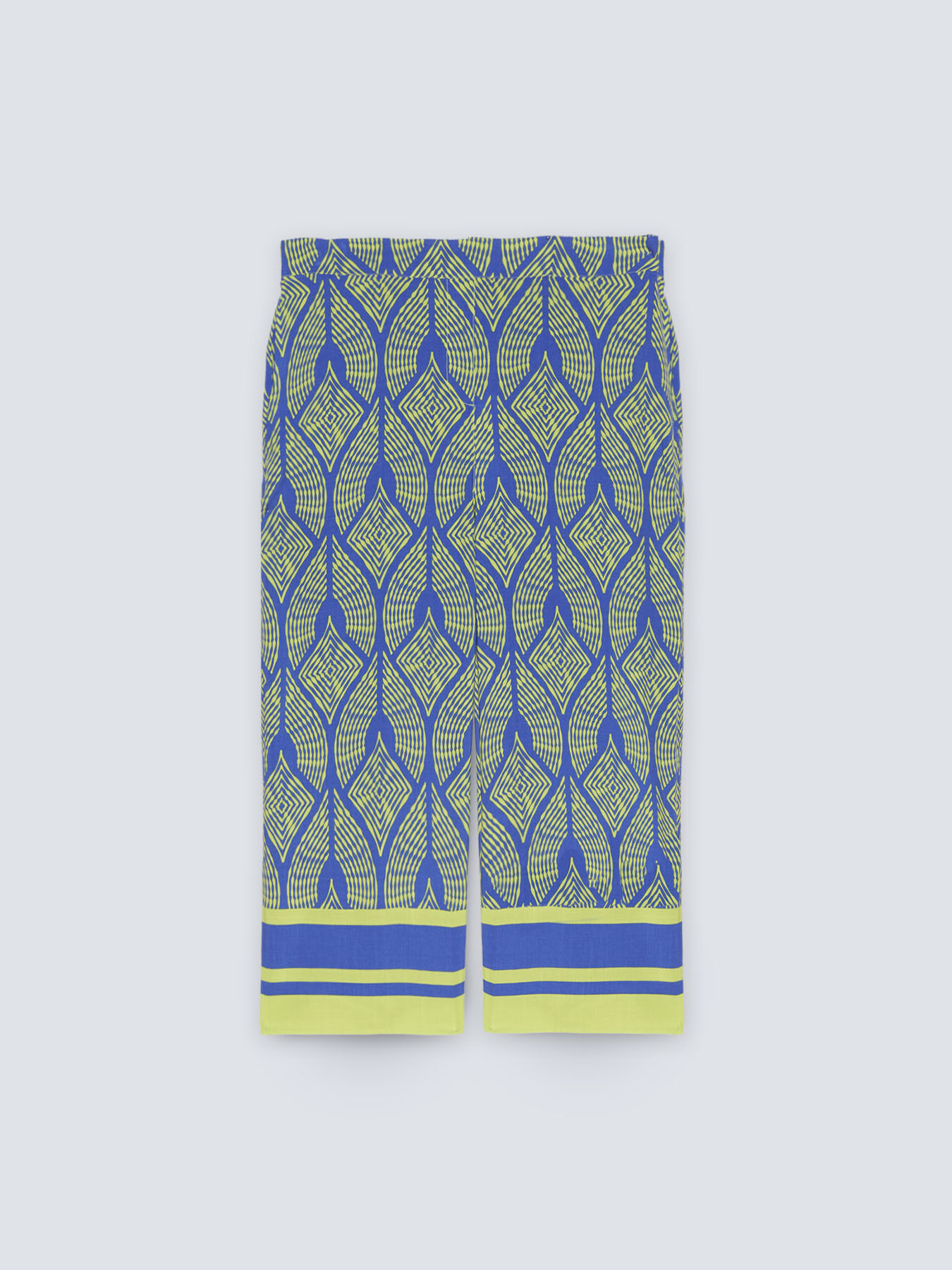 ECOVERO&trade; viscose printed cropped trousers image number 4