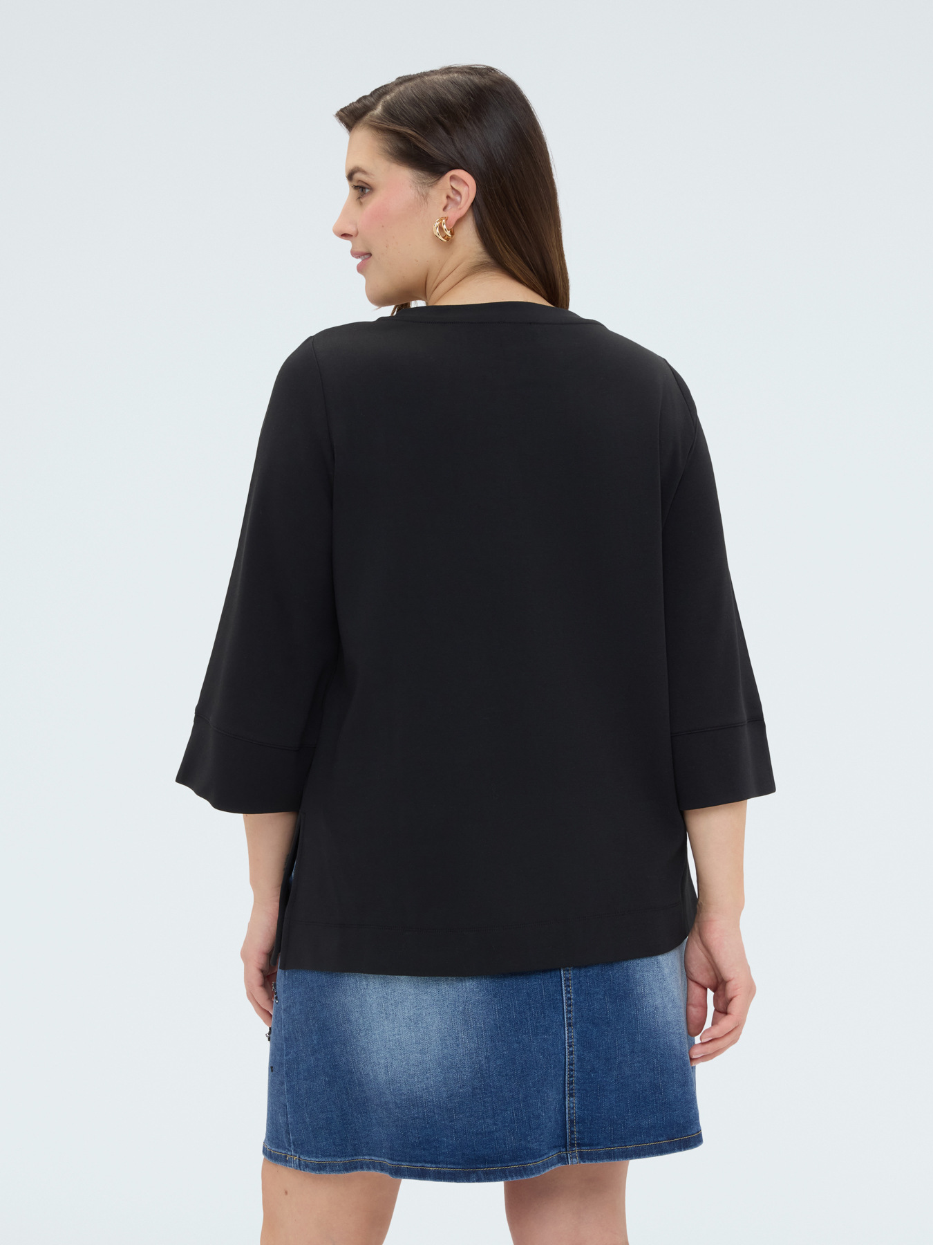 Sweat en jersey avec d&eacute;tail sur l'encolure image number 1